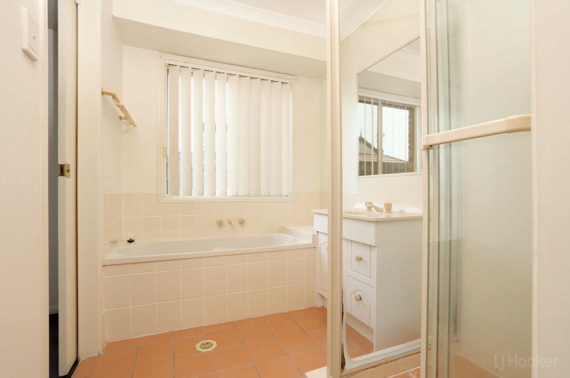 28 Seidler Avenue — photo 7 of 12