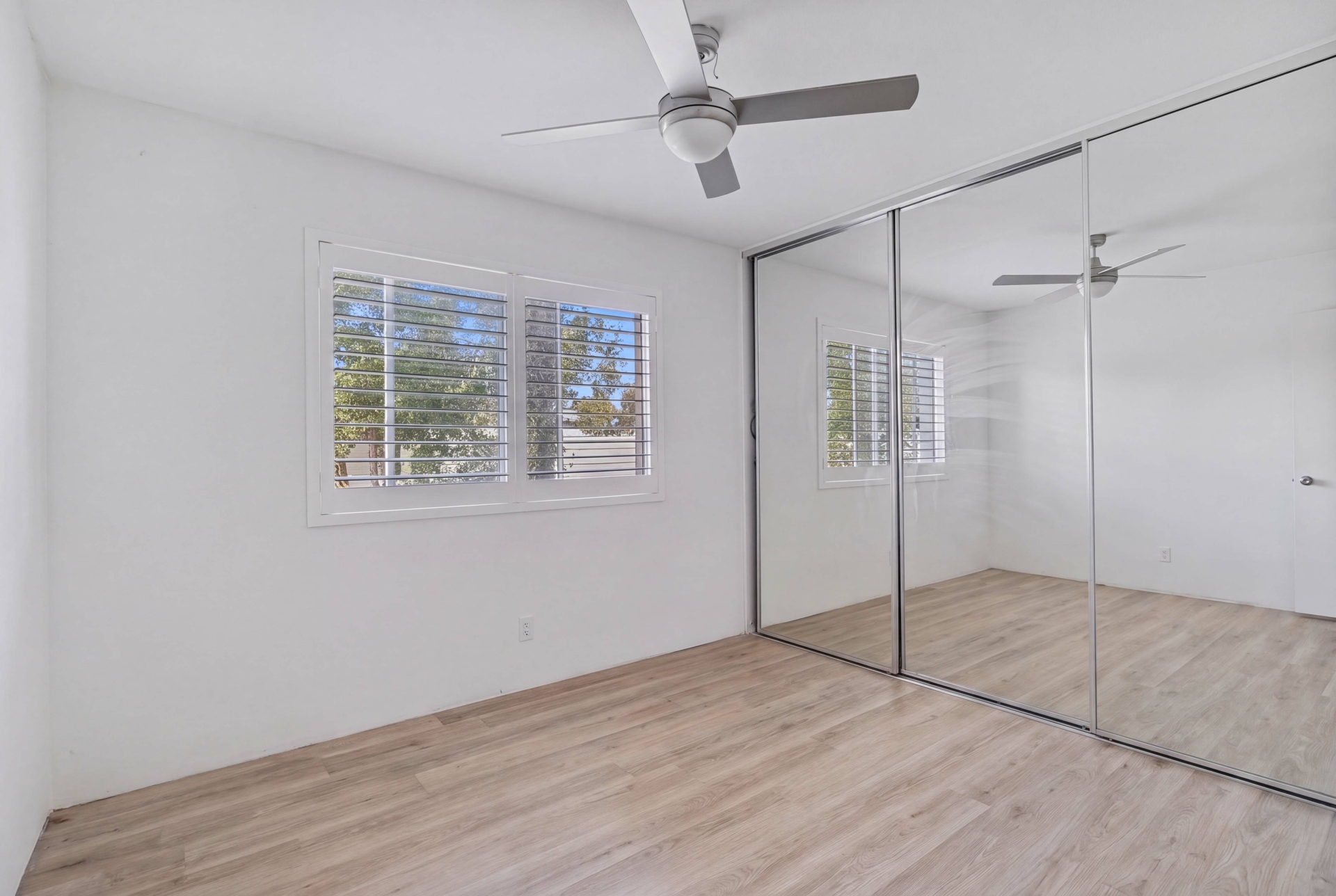 1/37 Bruce Avenue — photo 3 of 6