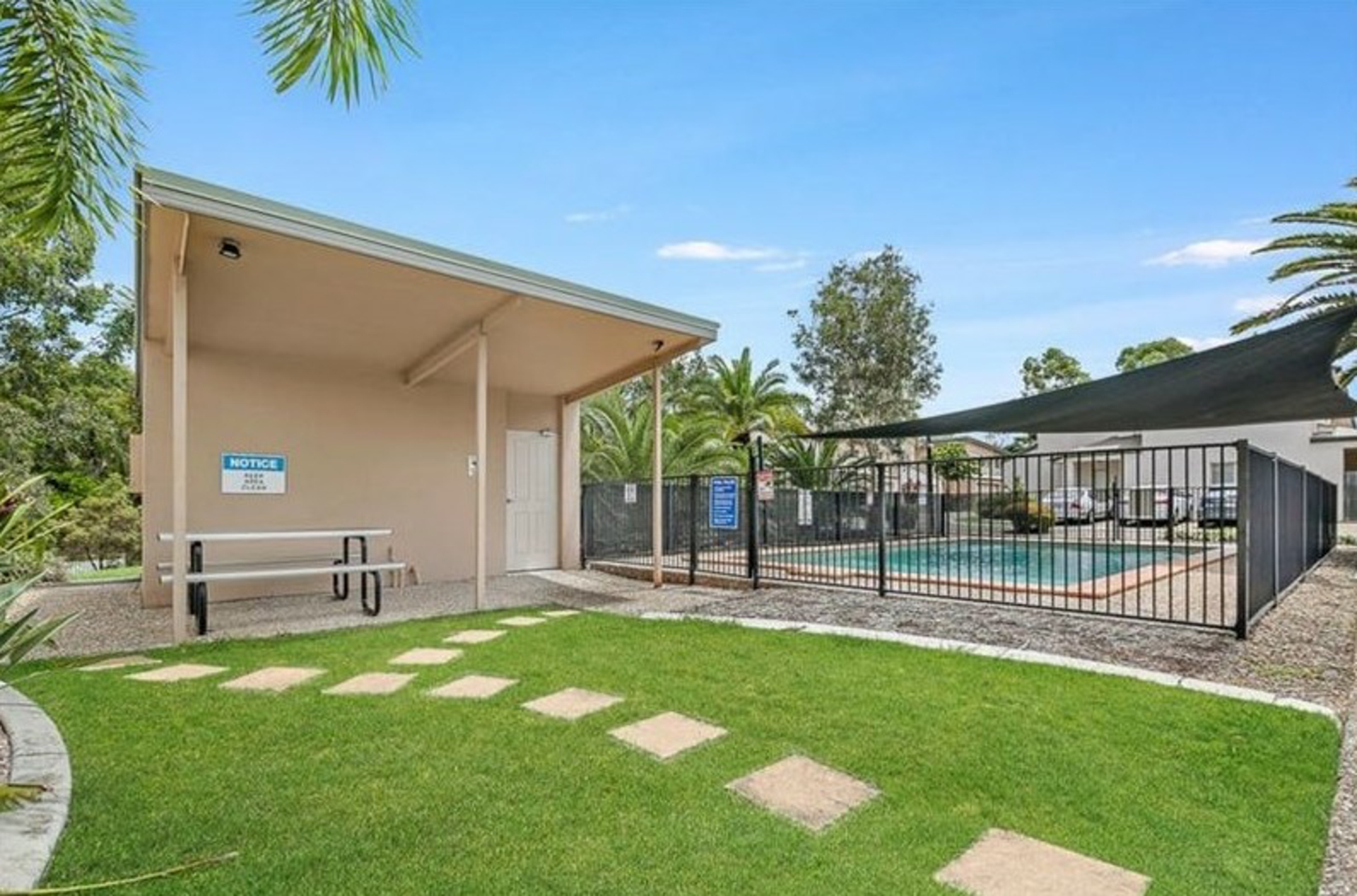 48/2 Weir Drive — photo 9 of 9