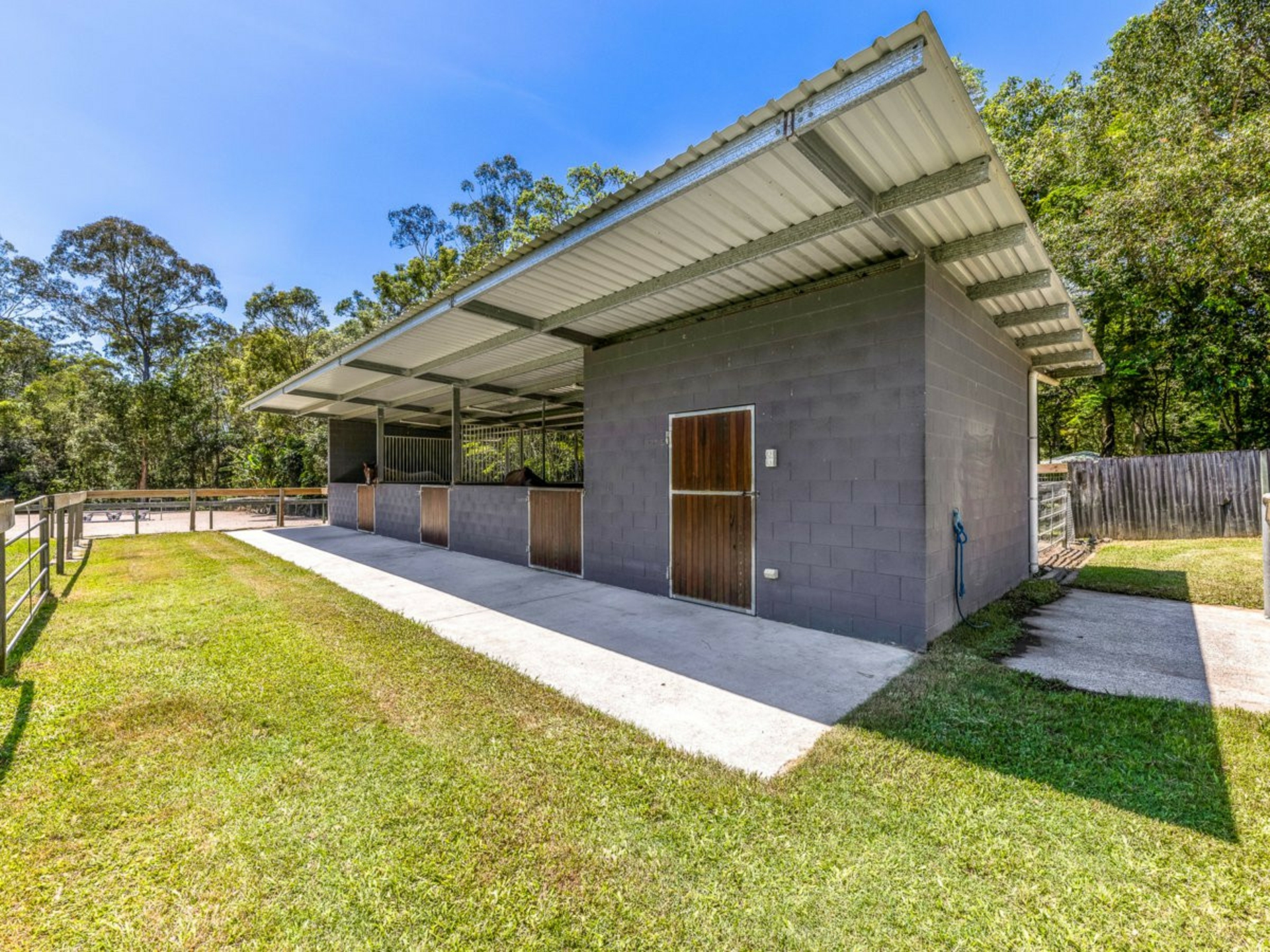 2038 Old Gympie Road, GLASS HOUSE MOUNTAINS