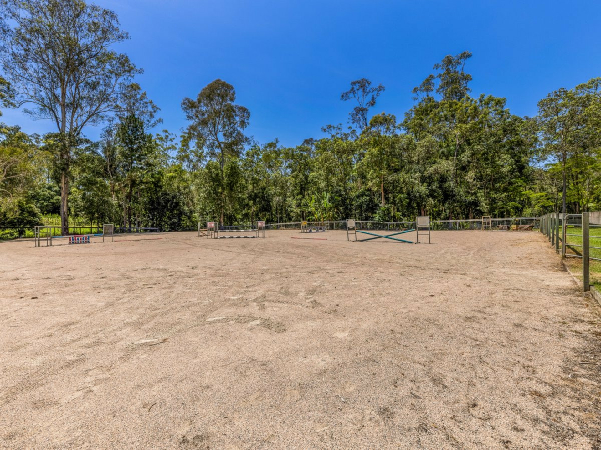 2038 Old Gympie Road, GLASS HOUSE MOUNTAINS