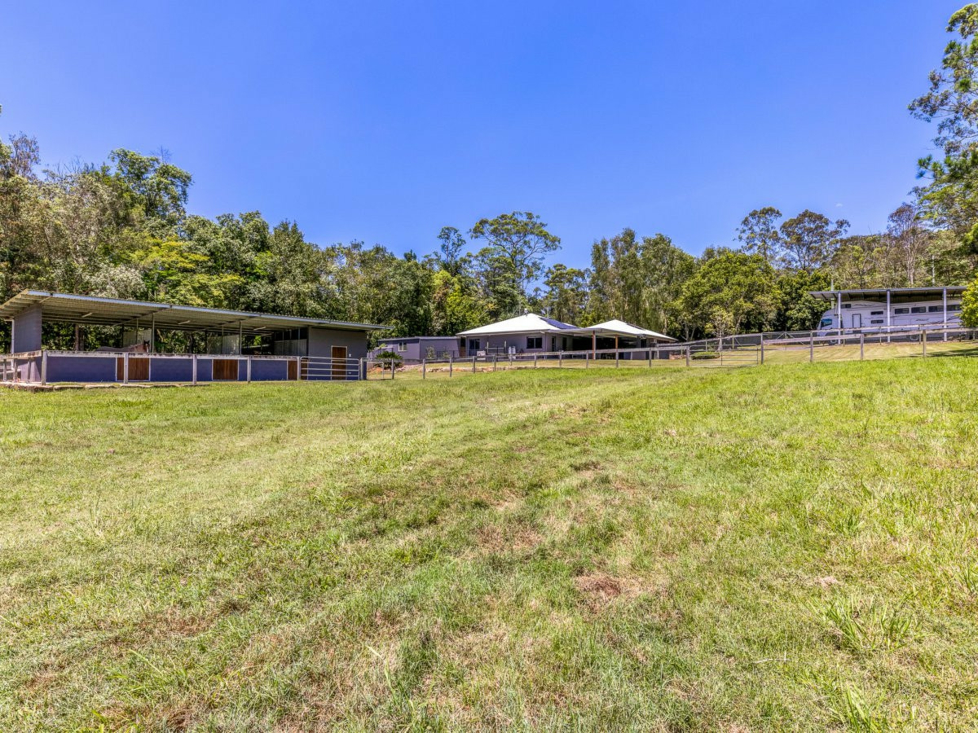 2038 Old Gympie Road, GLASS HOUSE MOUNTAINS