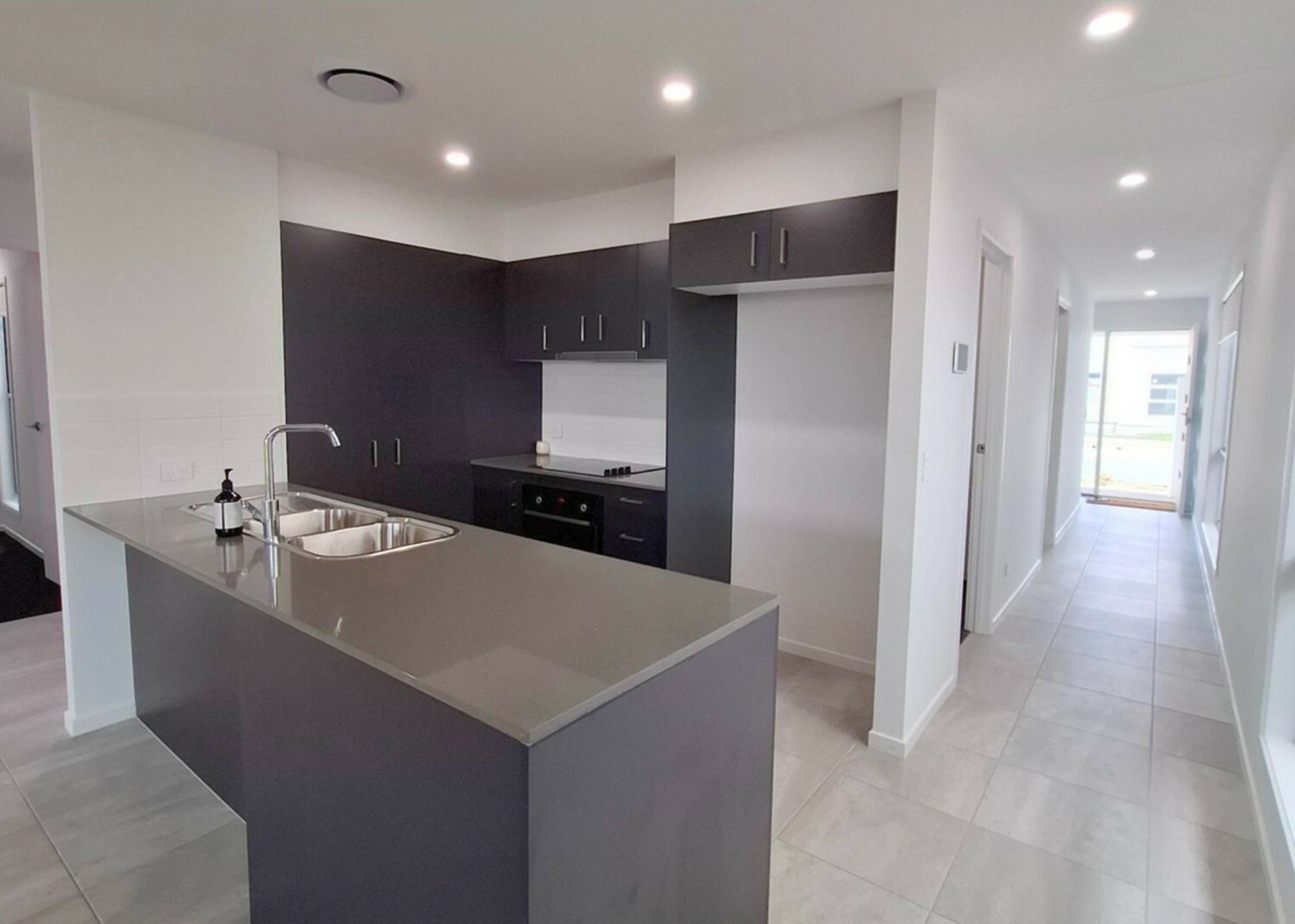 161 Tyndall Circuit, BANYA