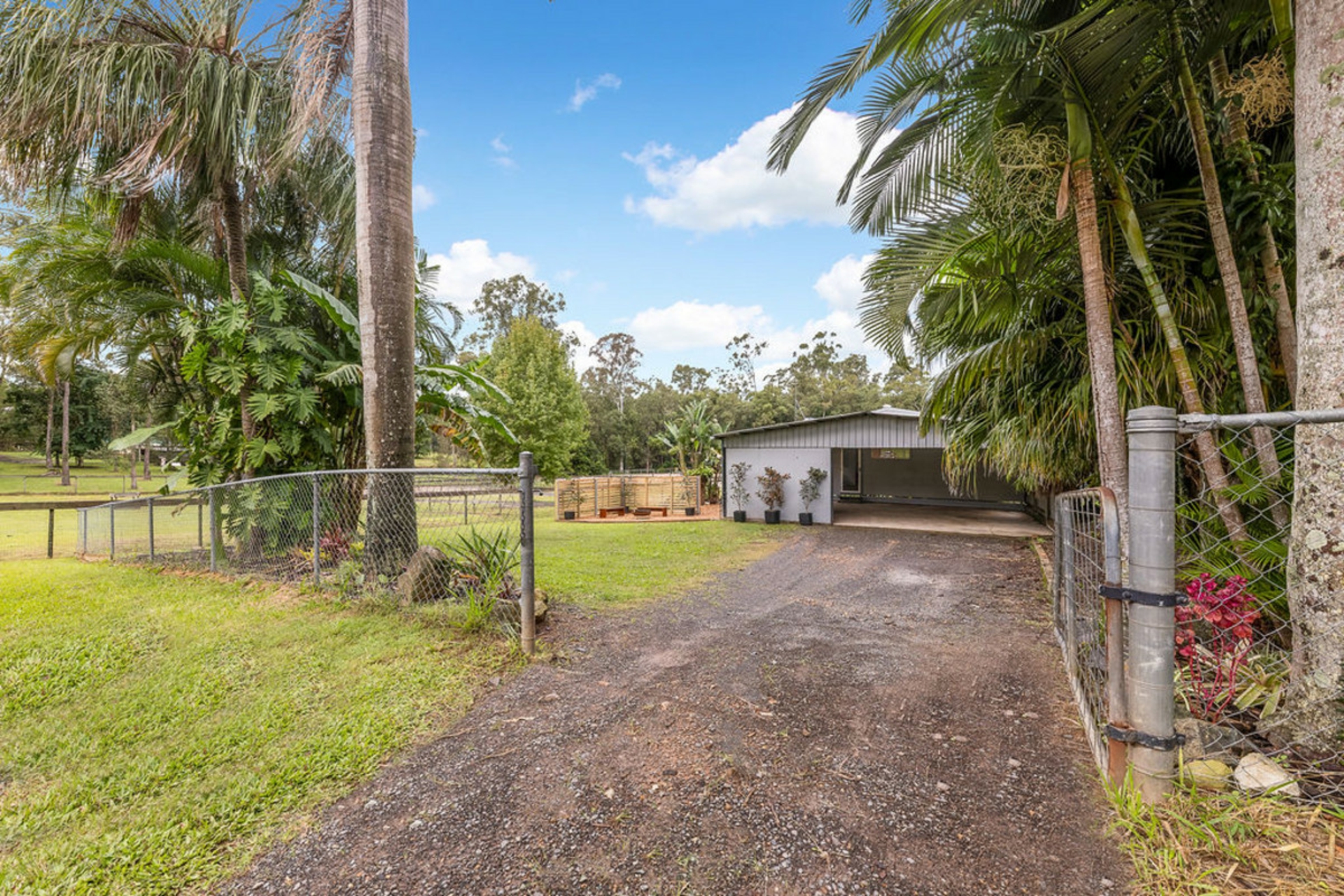 313 Coonowrin Road, GLASS HOUSE MOUNTAINS