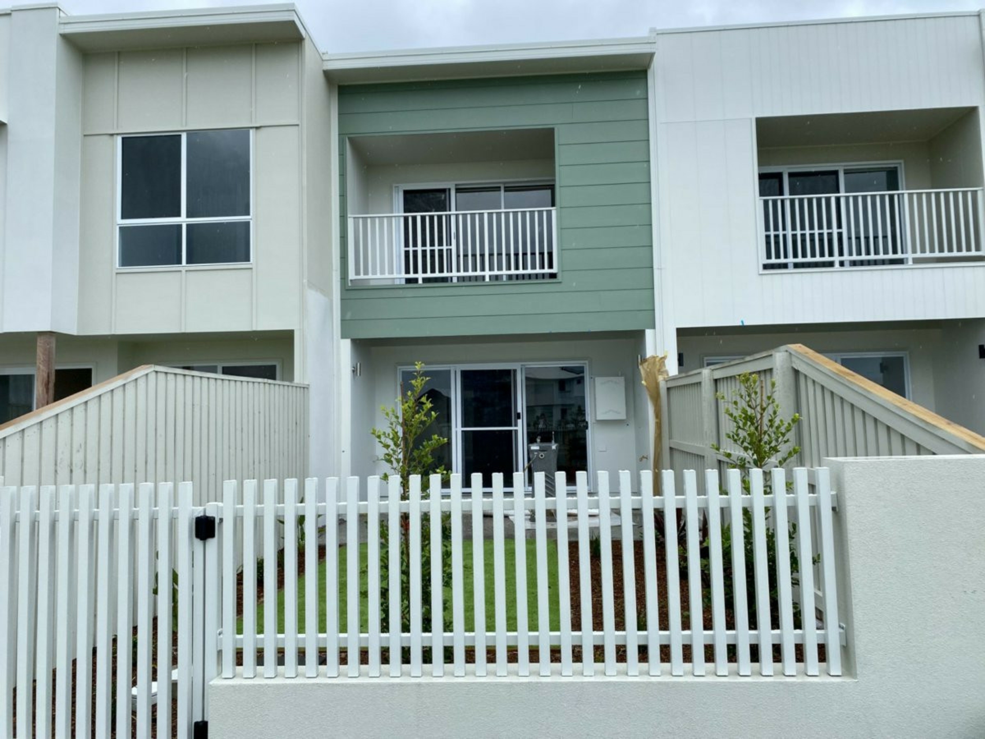 18 Hook Lane, BANYA