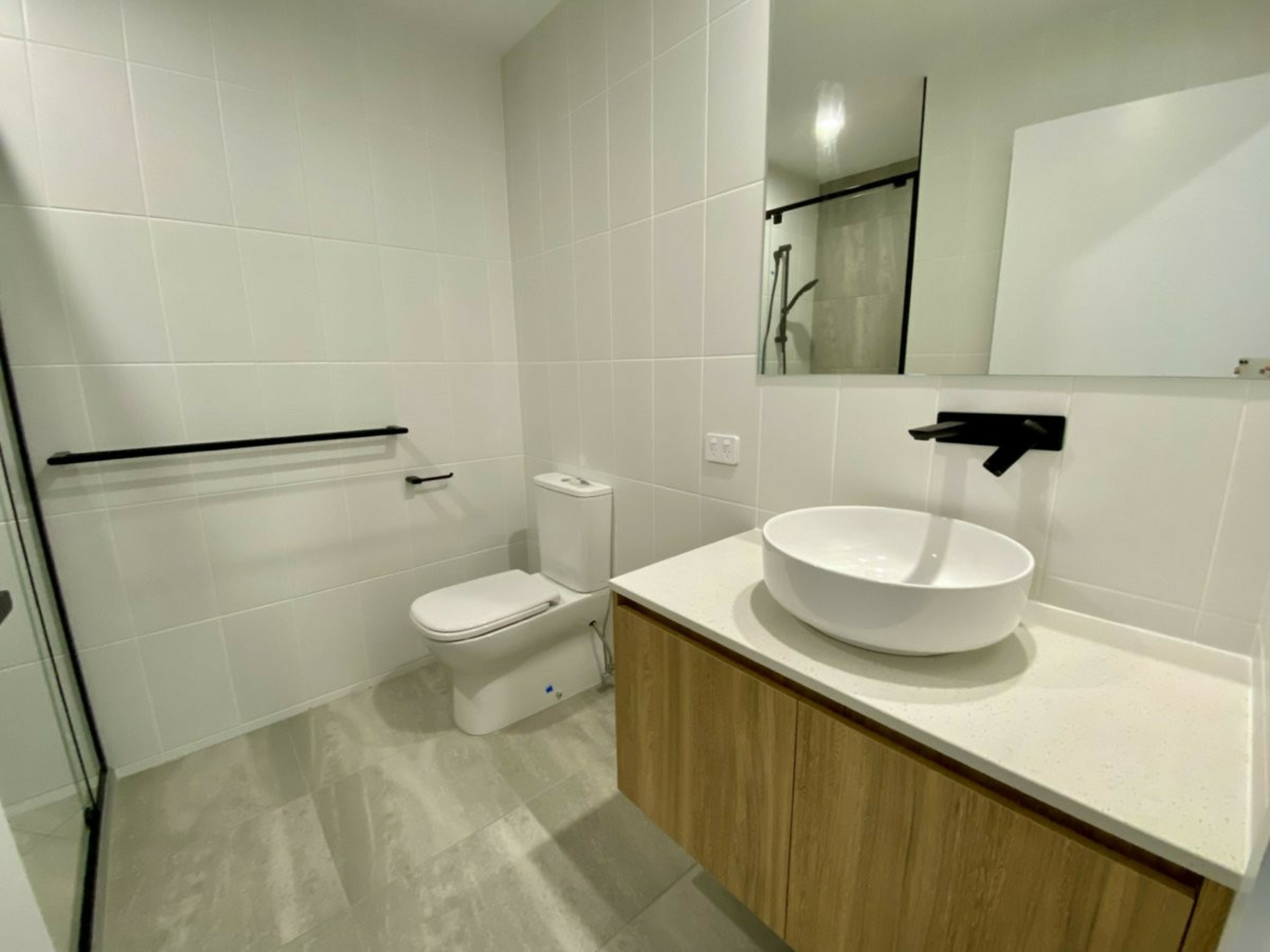 18 Hook Lane, BANYA