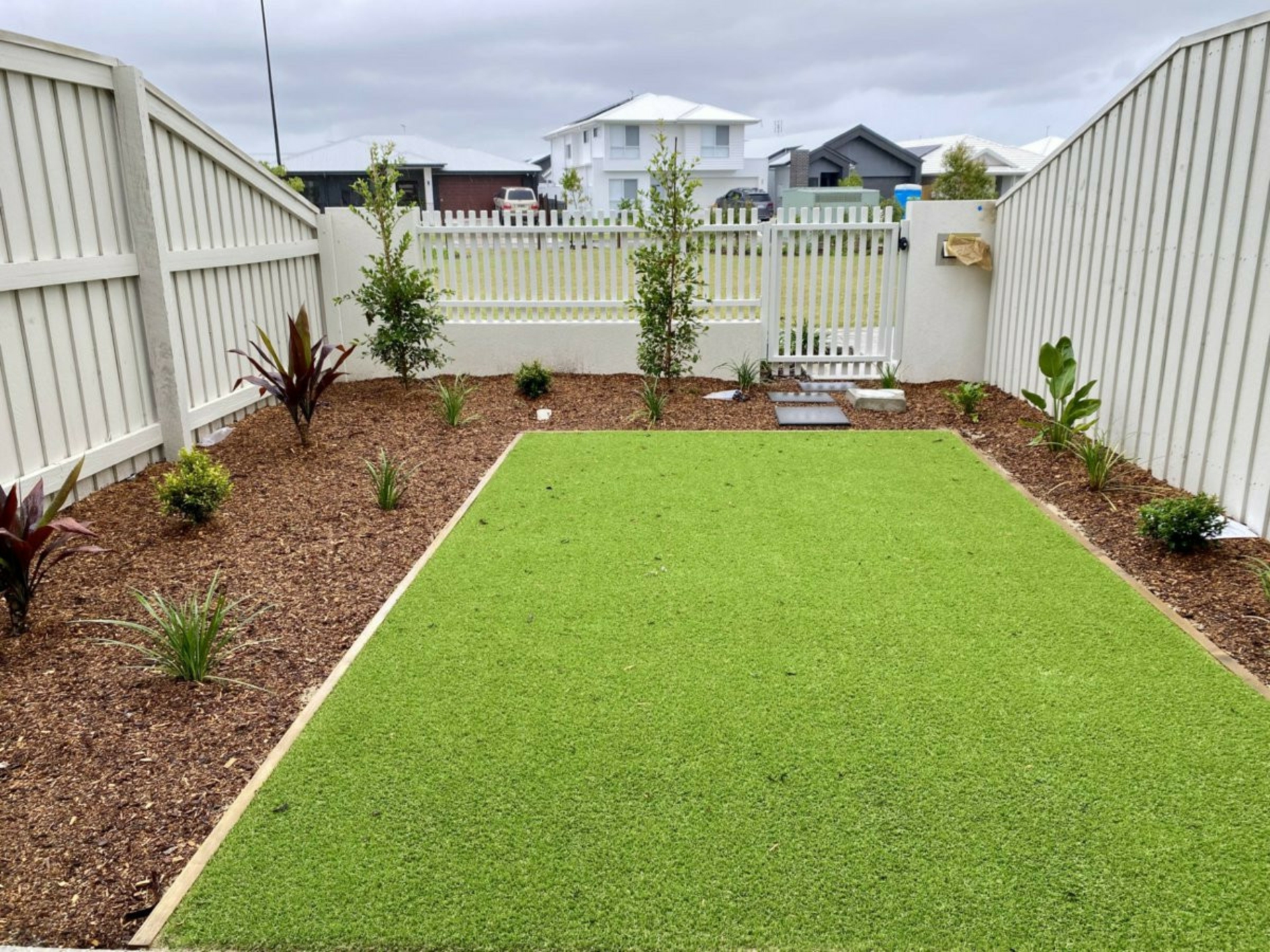 18 Hook Lane, BANYA