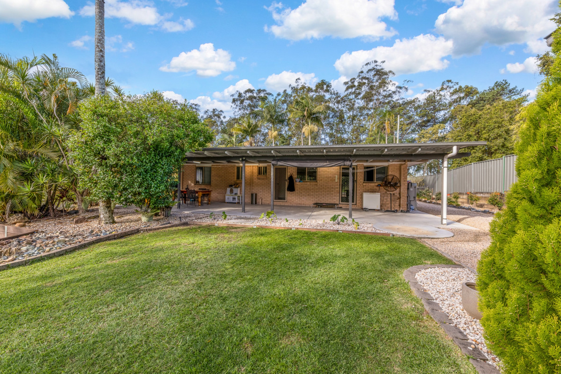 139 Railway Parade, Glass House Mountains
