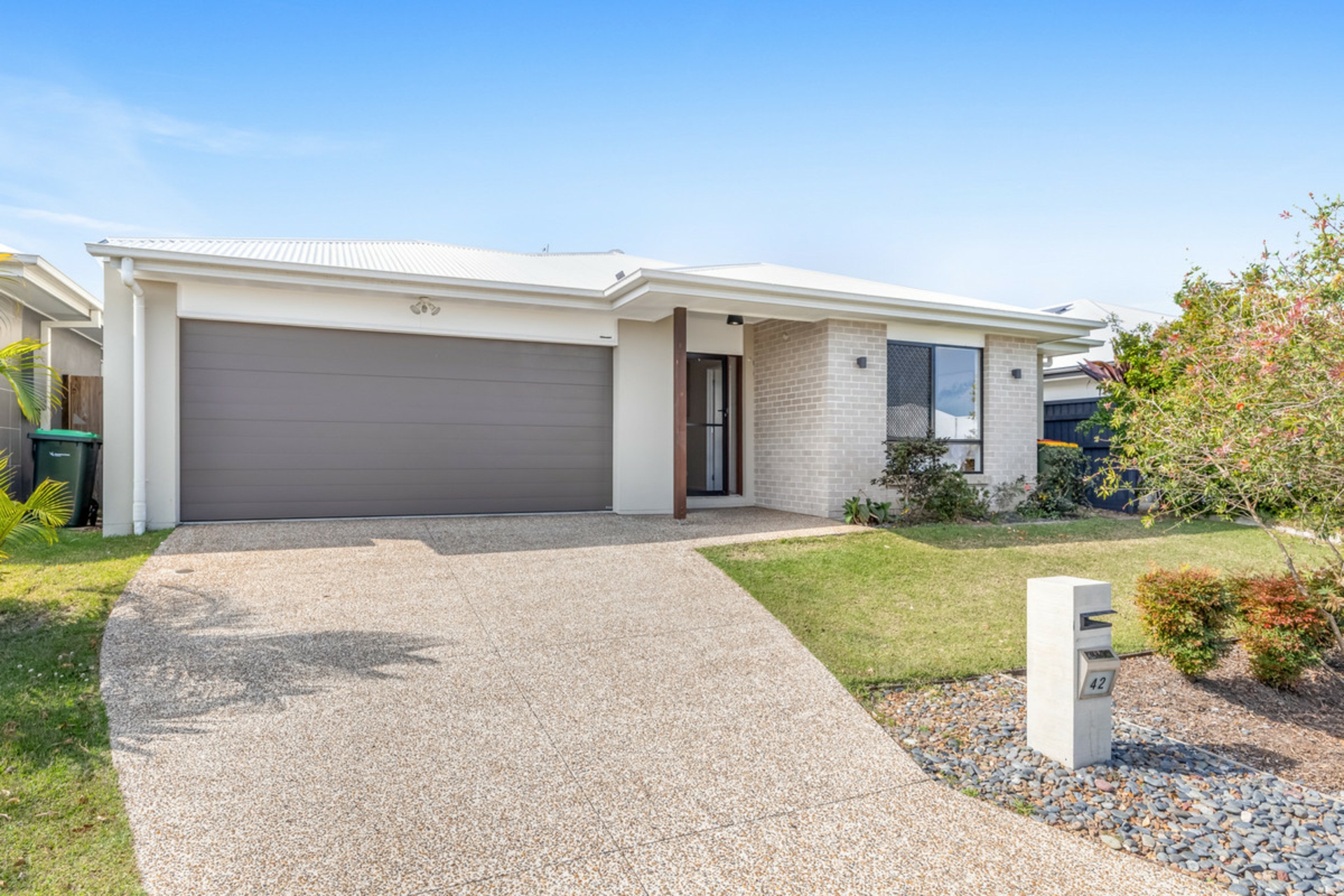 42 Leslie Crescent, Baringa