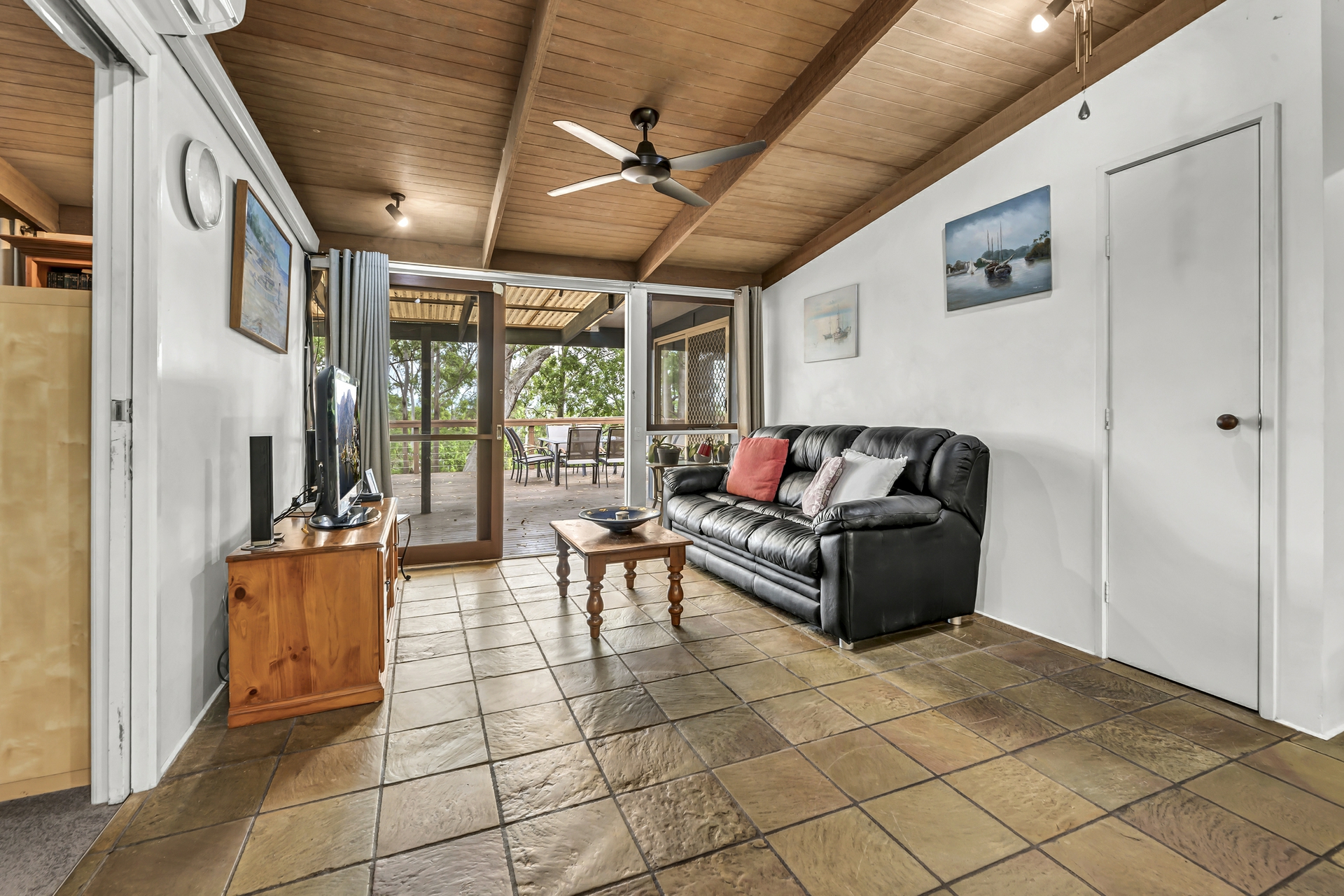 14 Binalong Drive, ASHMORE