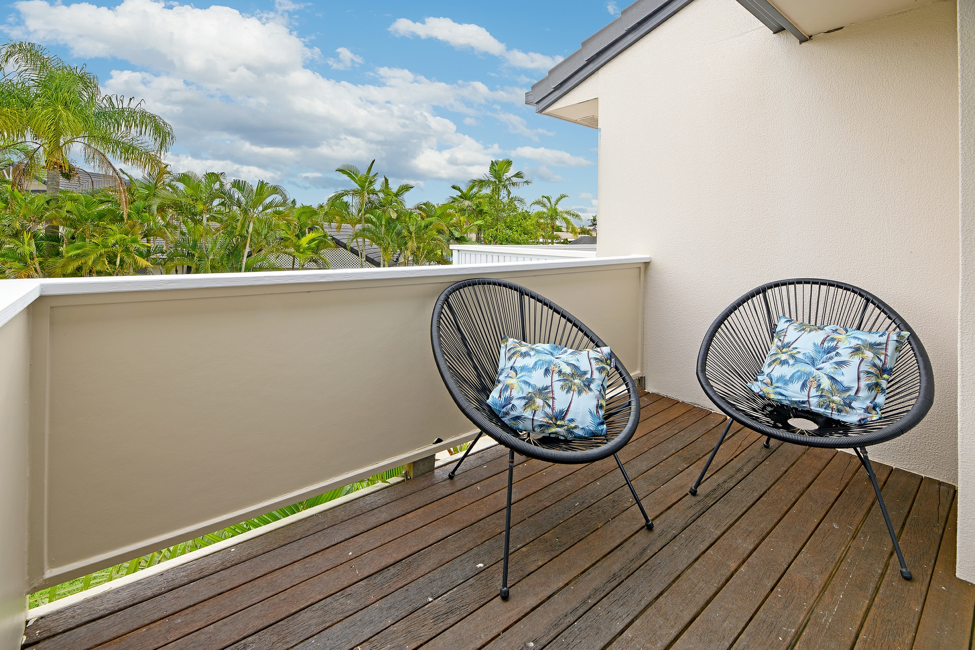 2/30 St Kevins Avenue, BENOWA