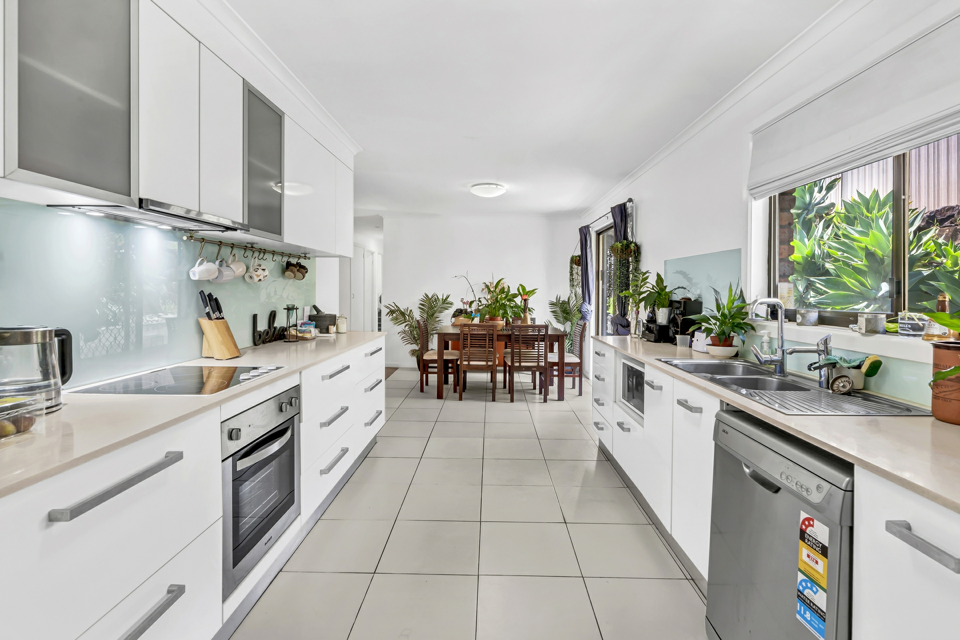 16 Girral Avenue, ASHMORE