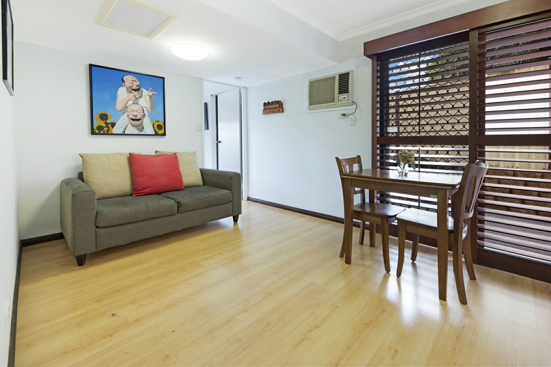 19 Tibor Court, ASHMORE