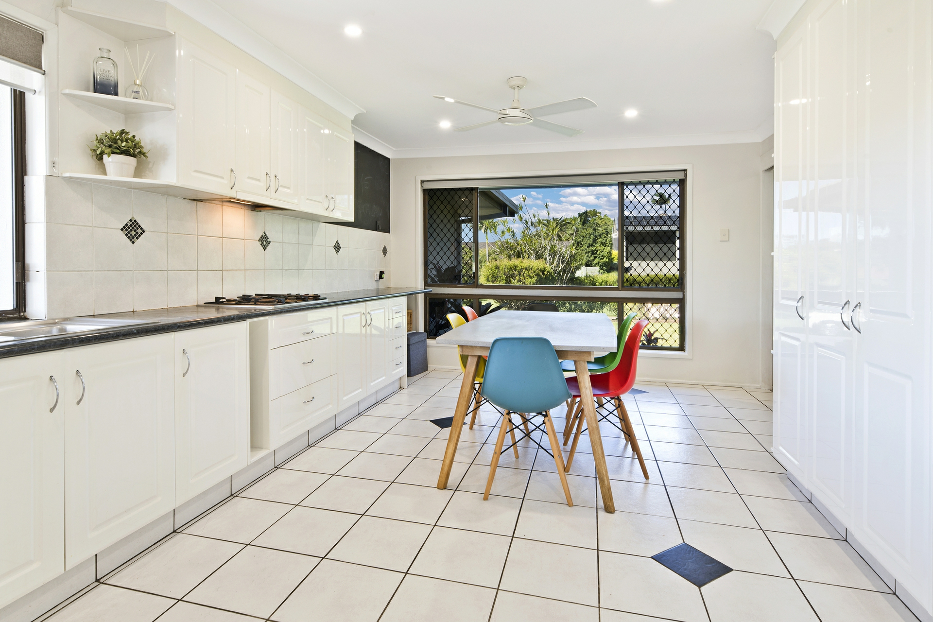 10 Tibor Court, ASHMORE