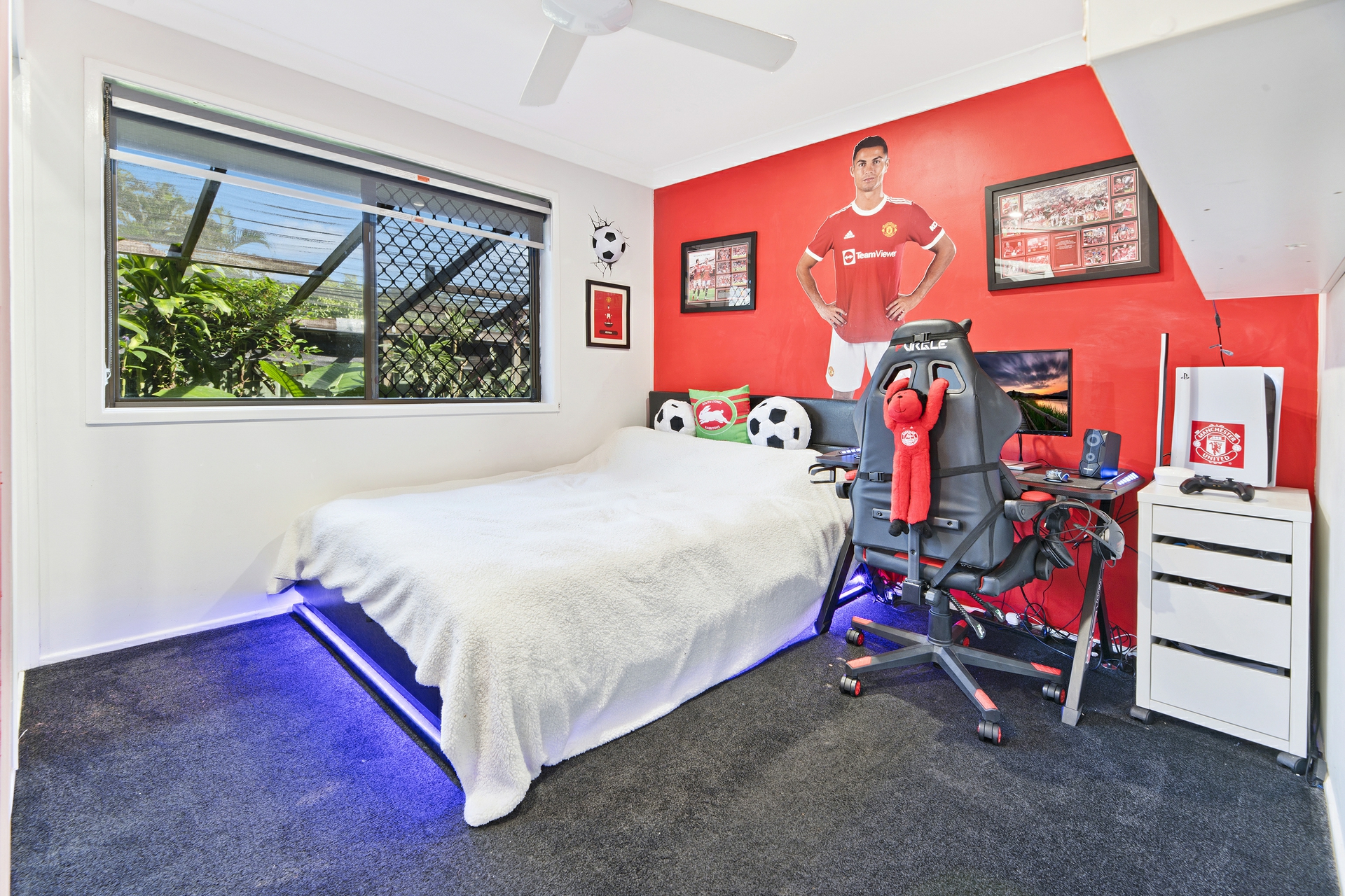 10 Tibor Court, ASHMORE