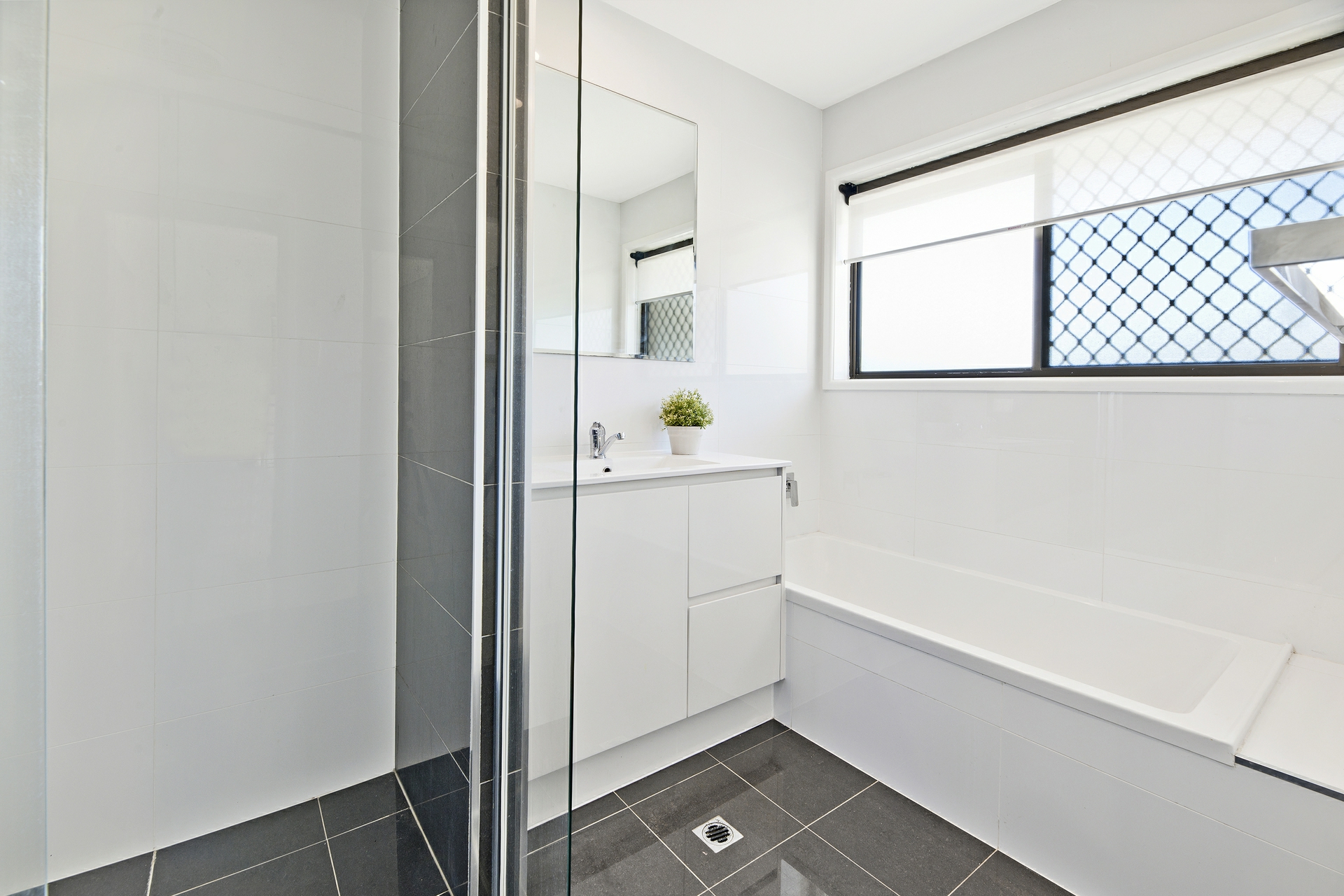 10 Tibor Court, ASHMORE
