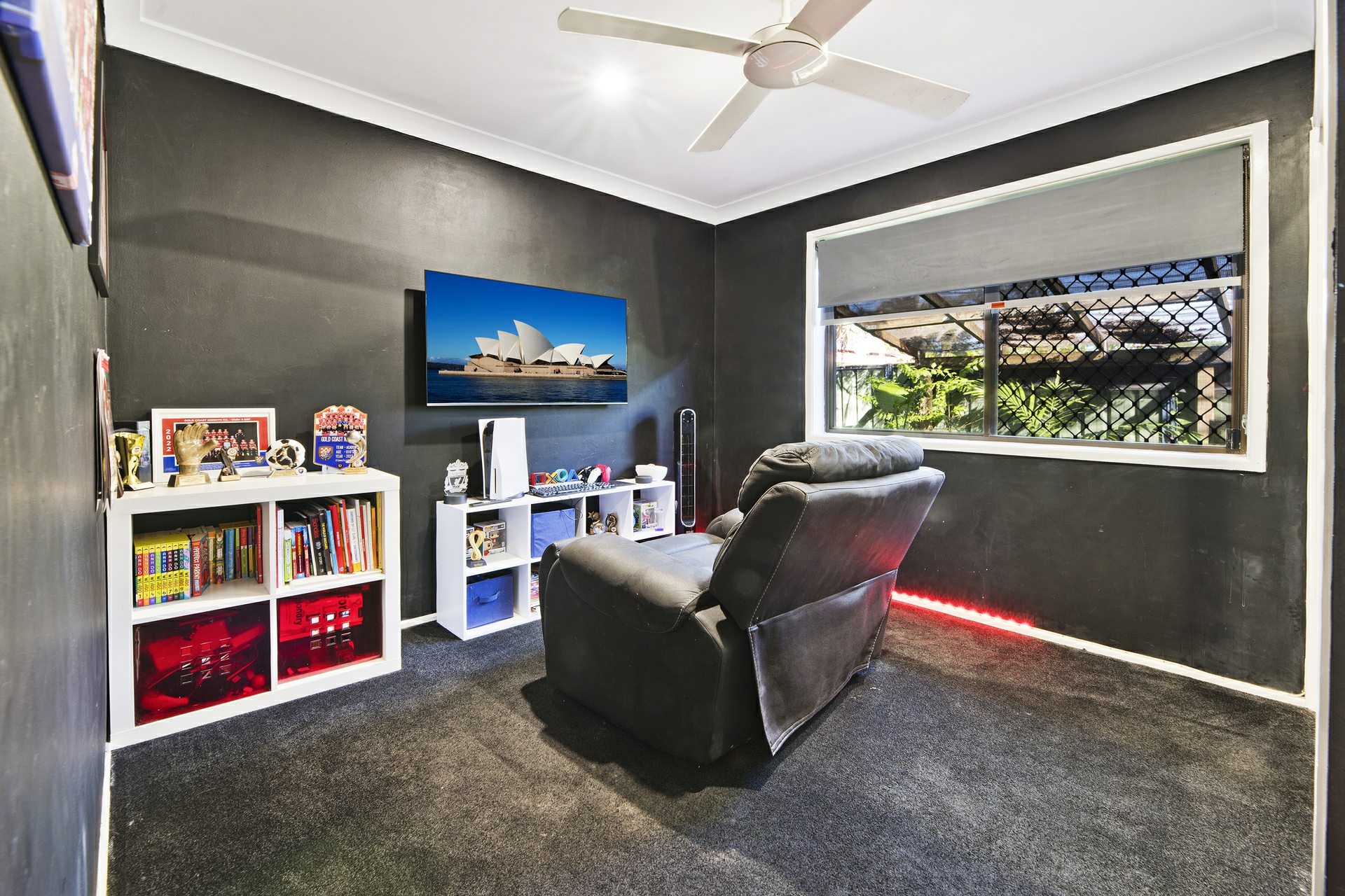 10 Tibor Court, ASHMORE