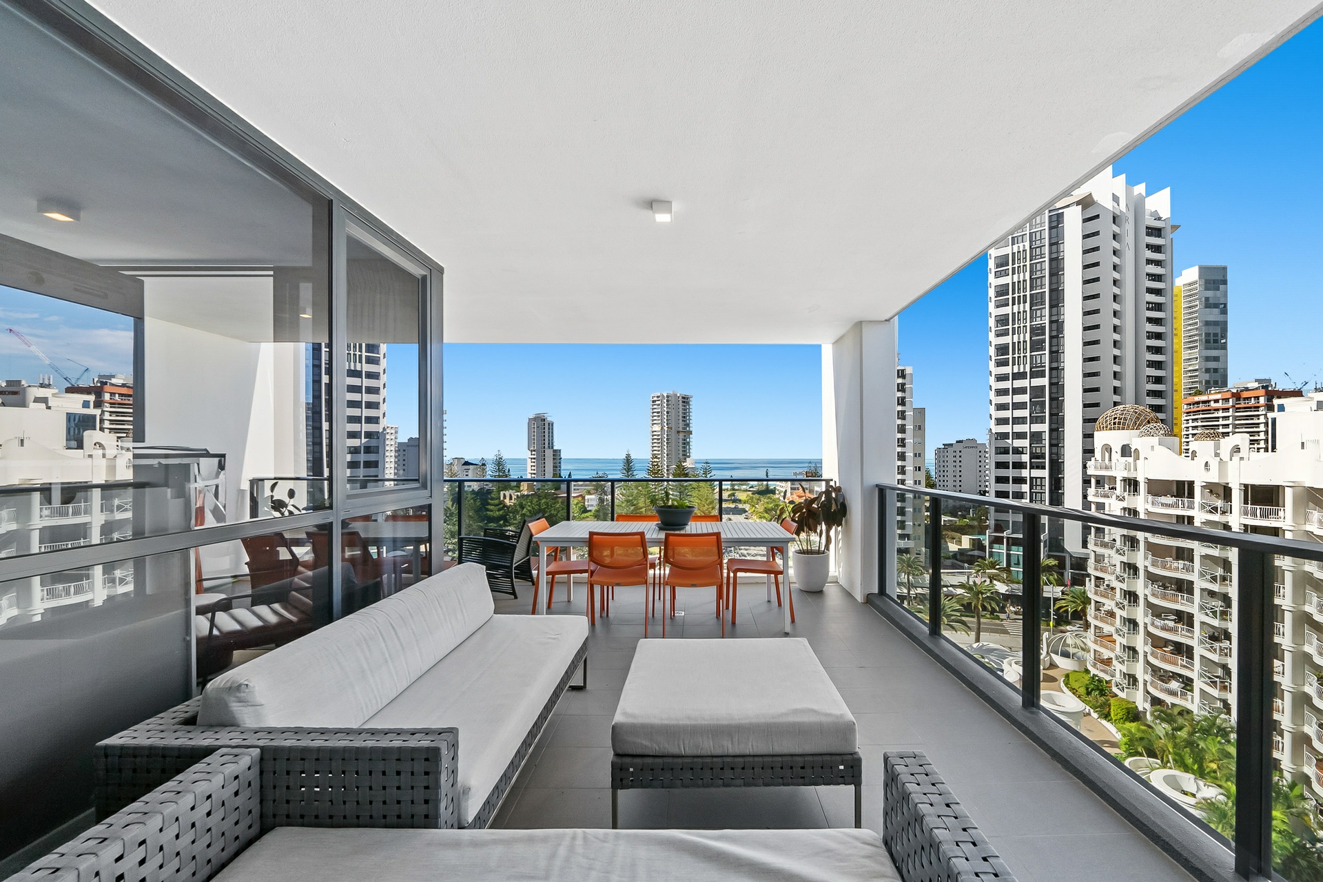 36/31 Queensland Avenue, BROADBEACH
