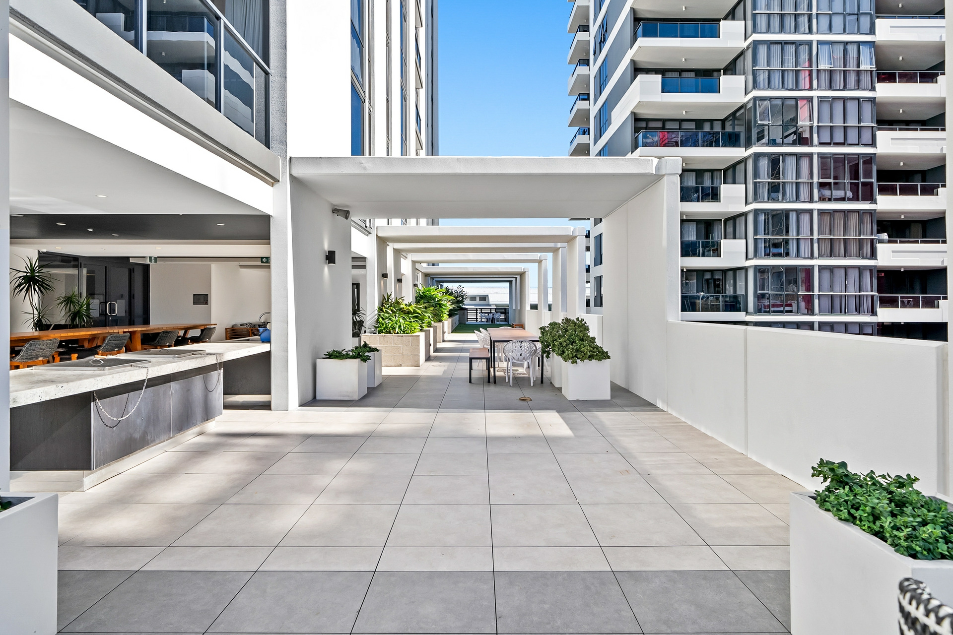 36/31 Queensland Avenue, BROADBEACH