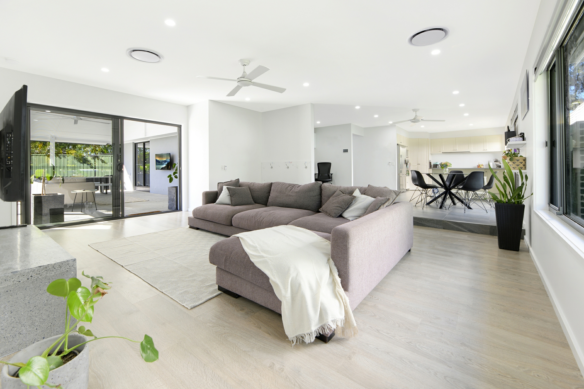 4 Binalong Drive, ASHMORE