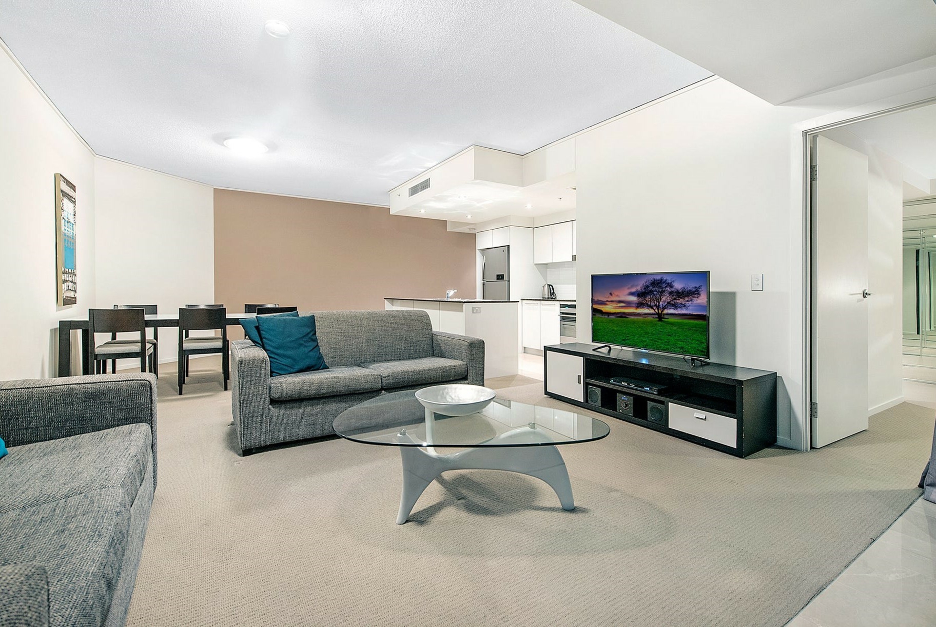 605/22 Surf Parade, BROADBEACH