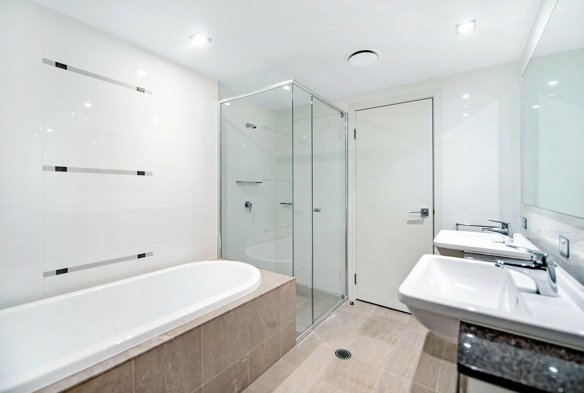 605/22 Surf Parade, BROADBEACH