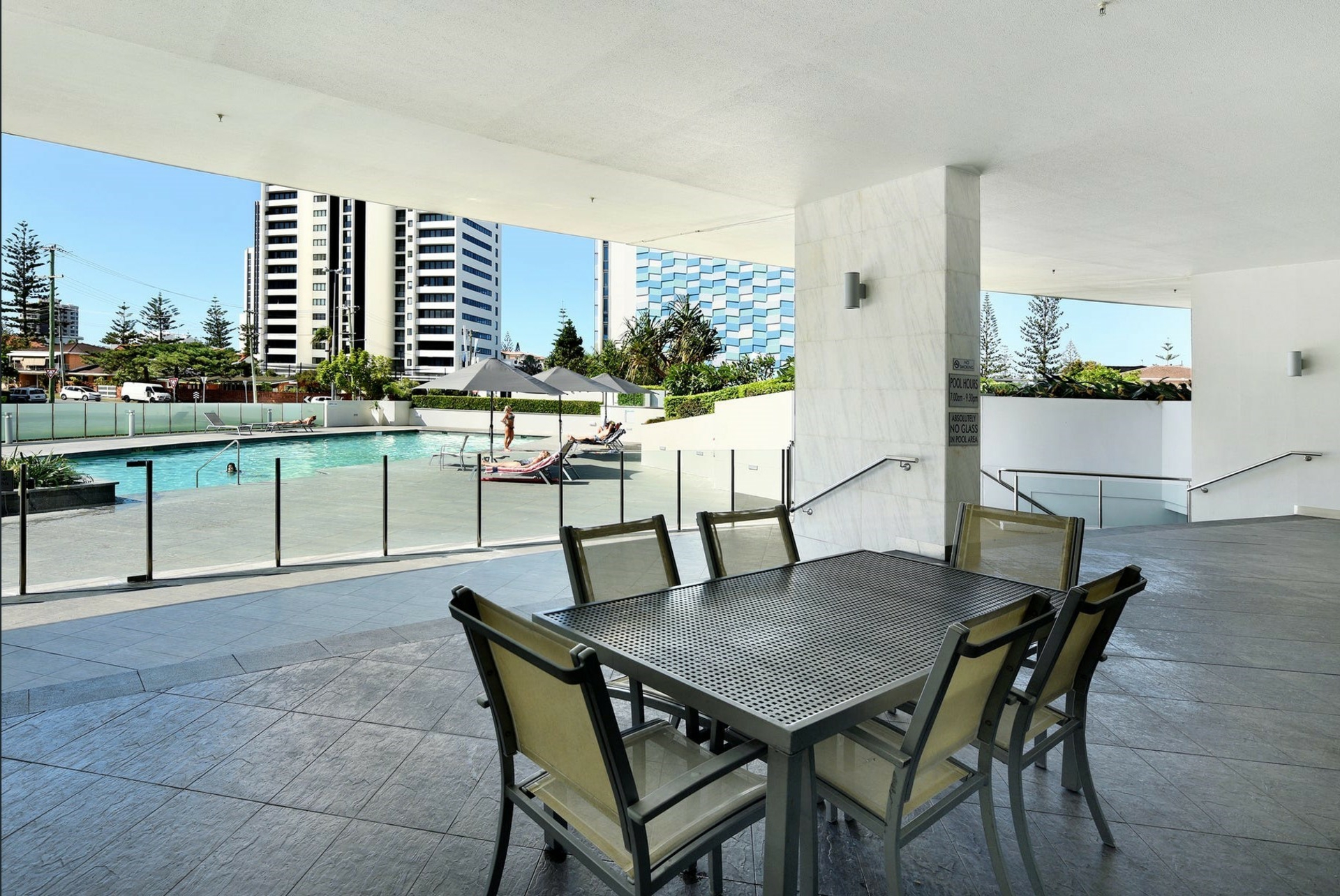 605/22 Surf Parade, BROADBEACH