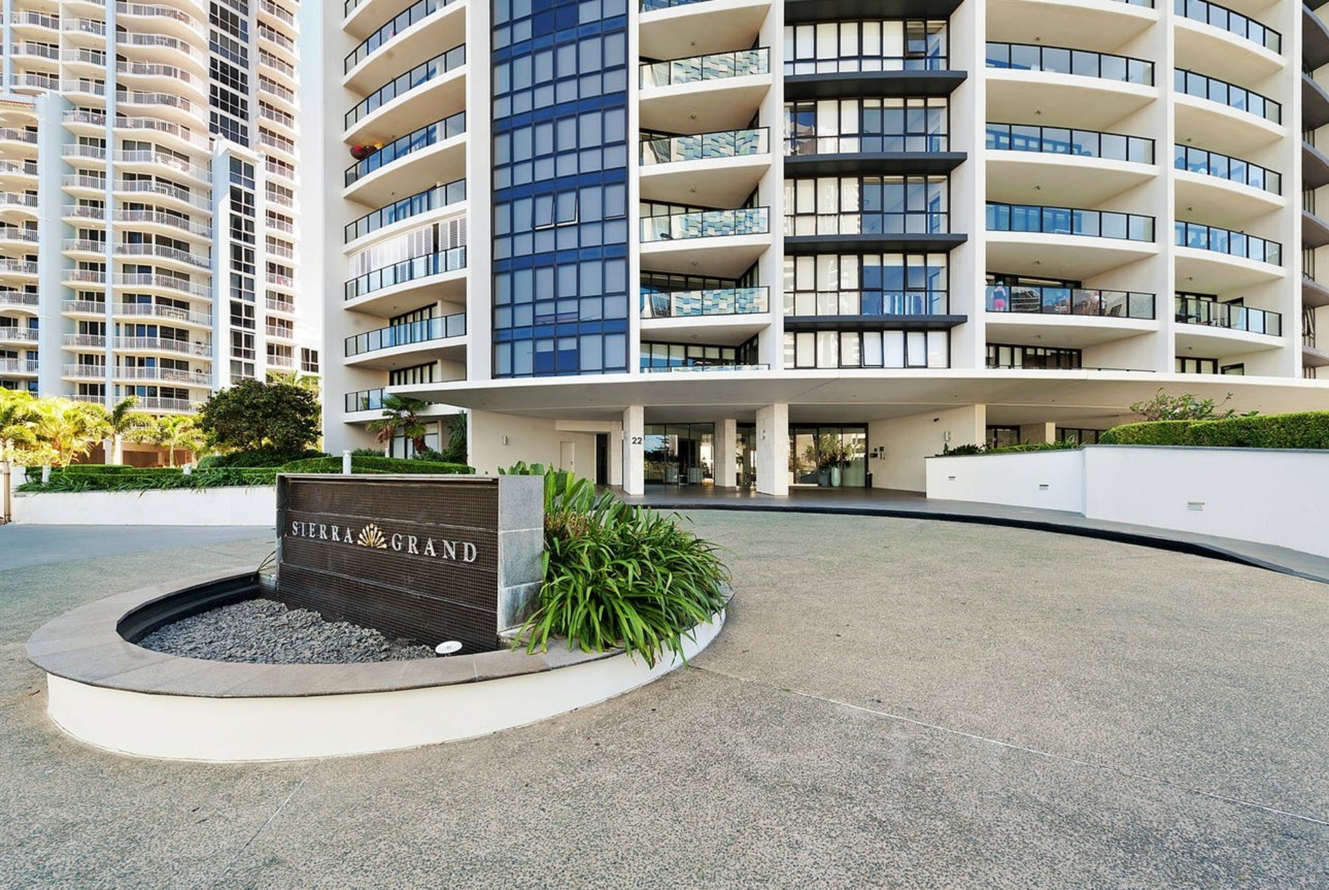 605/22 Surf Parade, BROADBEACH