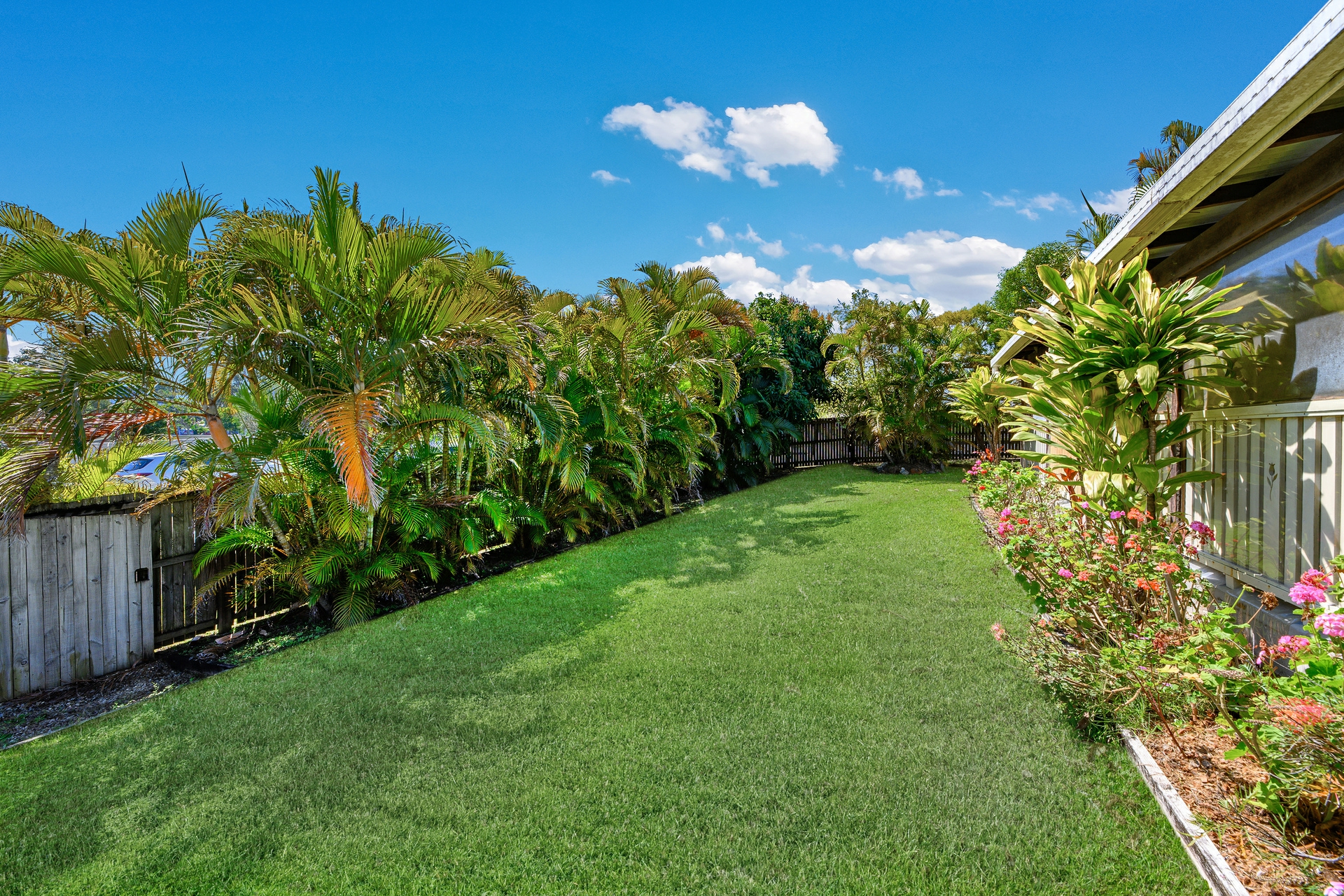 15 Miralie Place, ASHMORE
