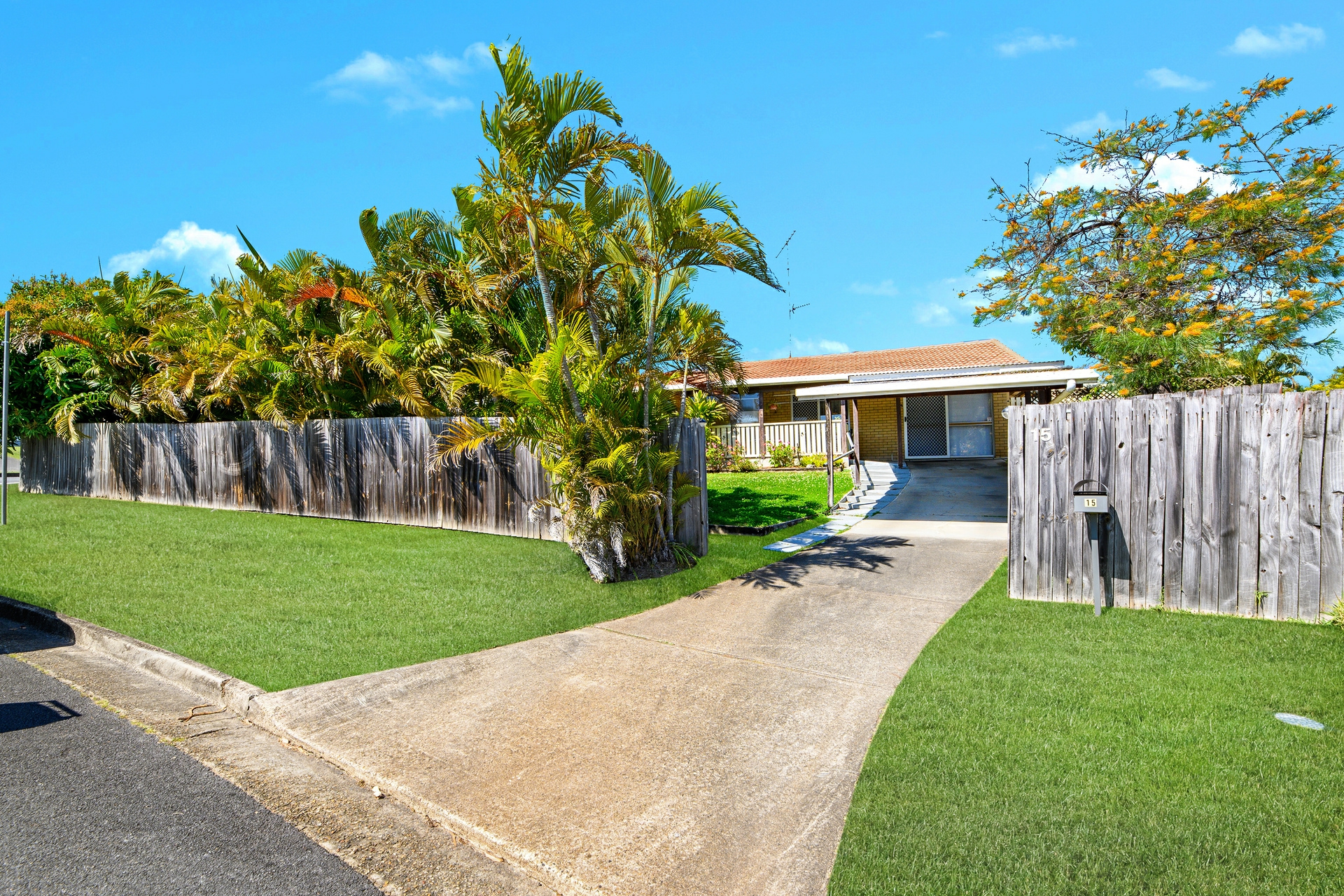 15 Miralie Place, ASHMORE
