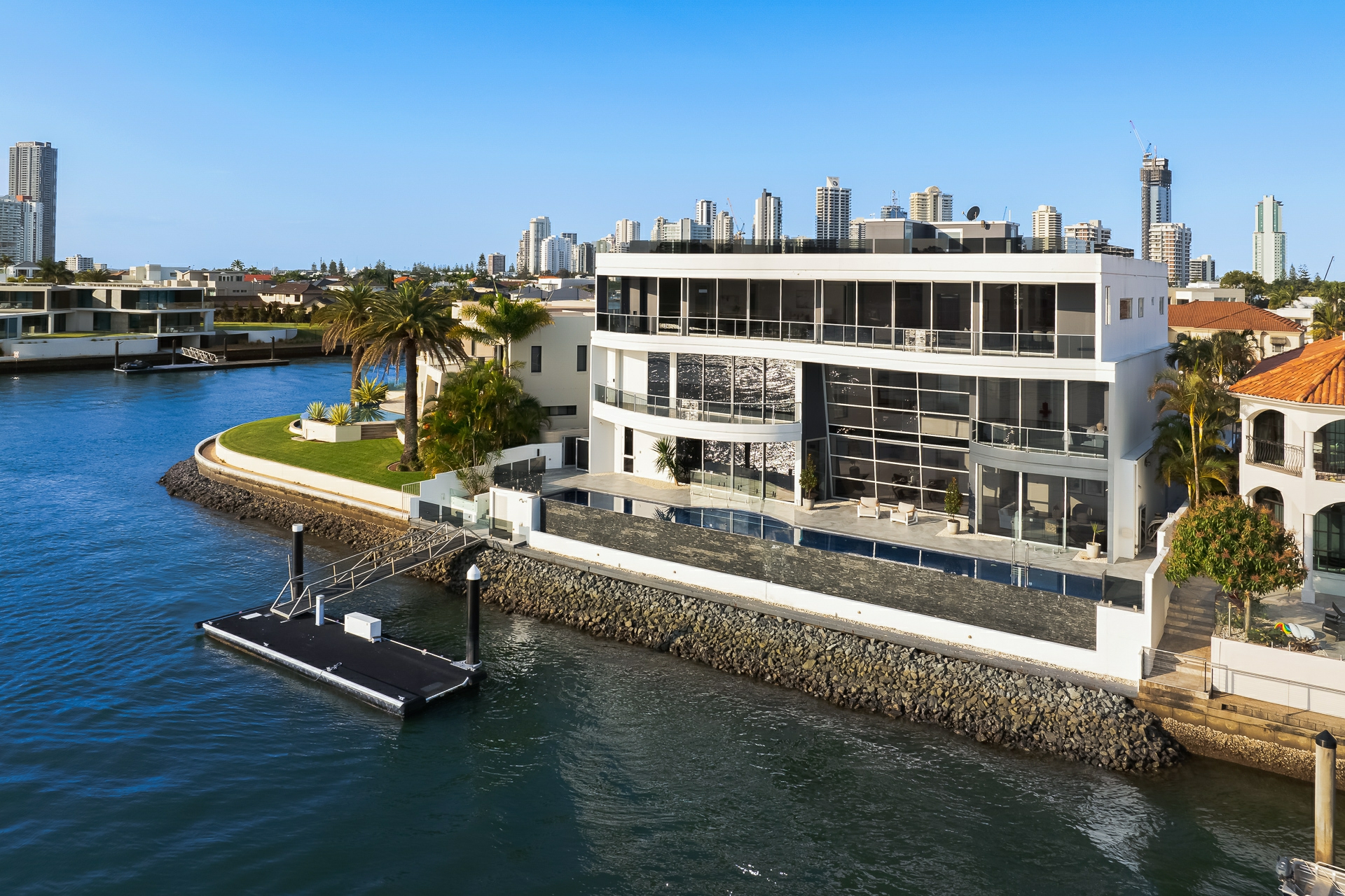 104 Admiralty Drive, Paradise Waters