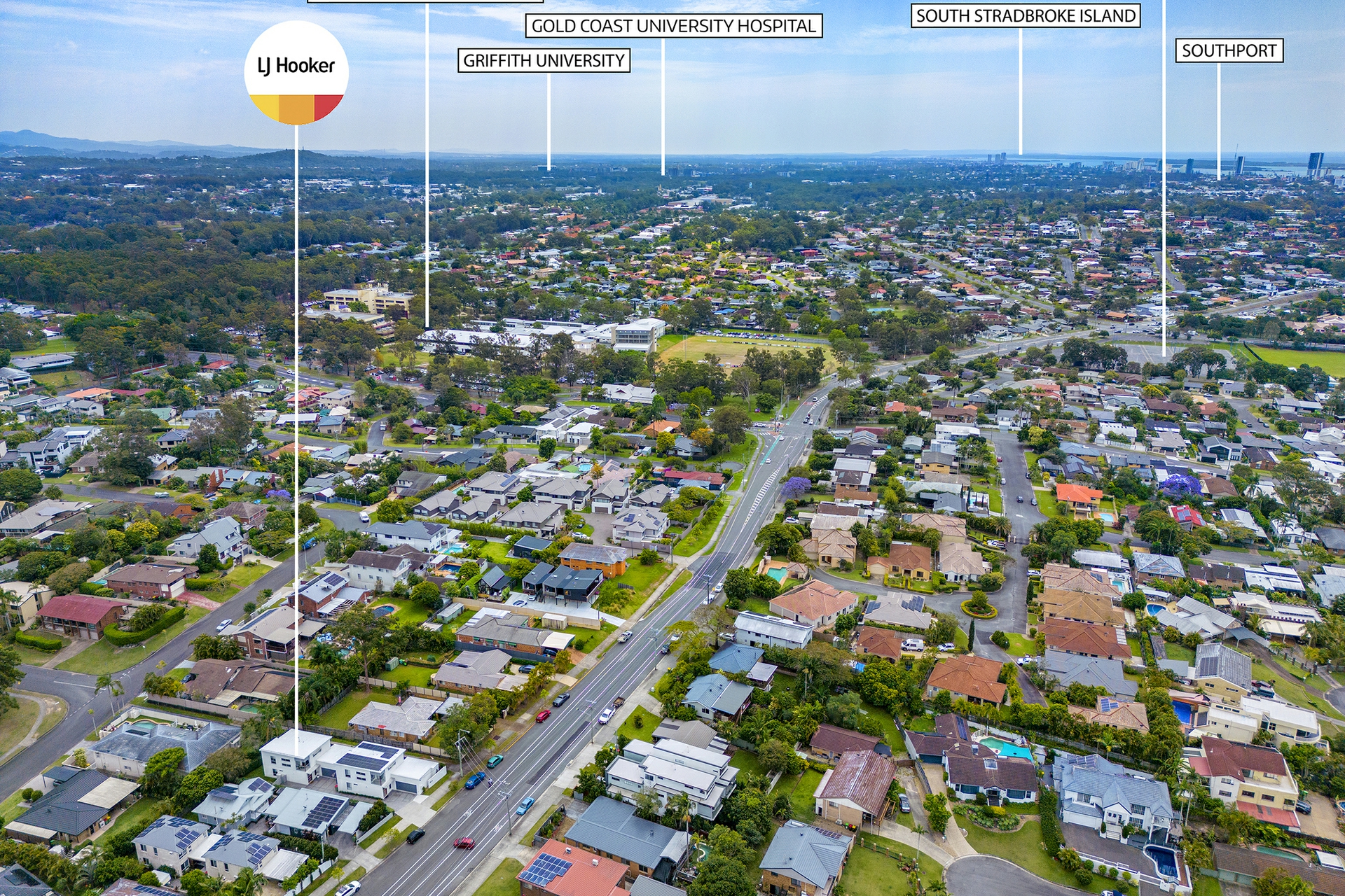 2/231 Benowa Road, BENOWA