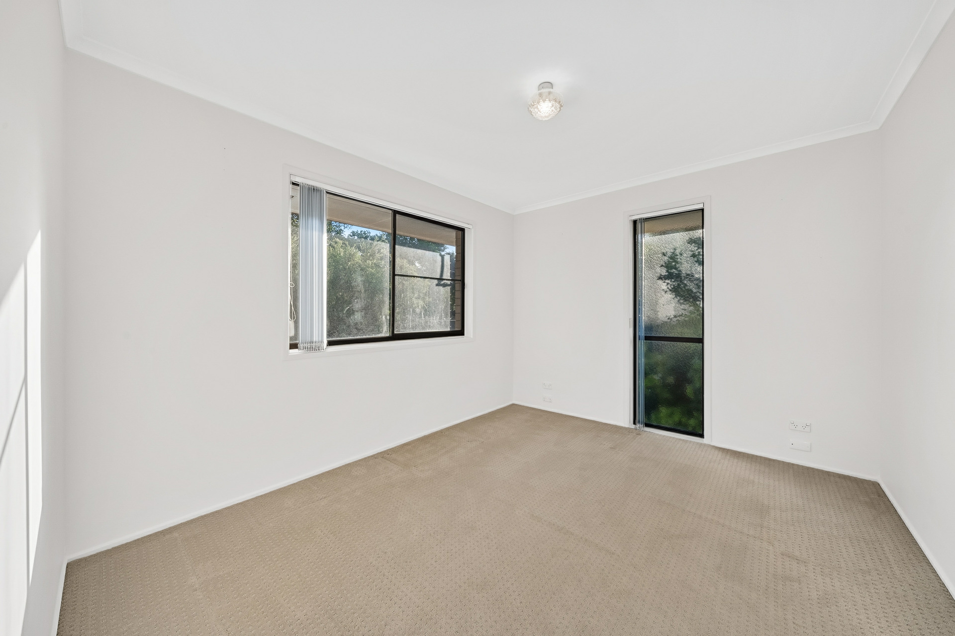 6 Limosa Street, ASHMORE