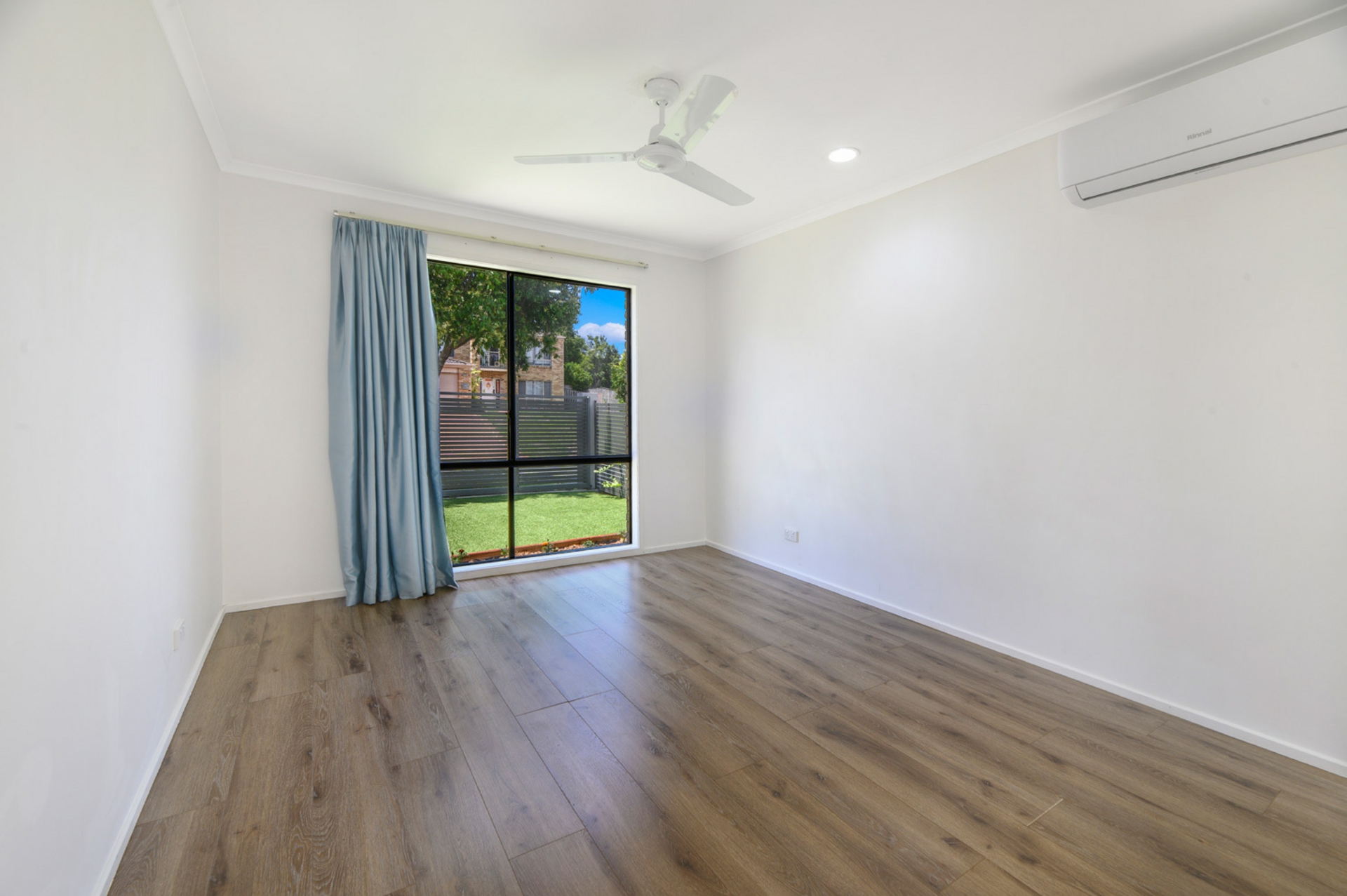 10 Lillywood Circuit, MOLENDINAR