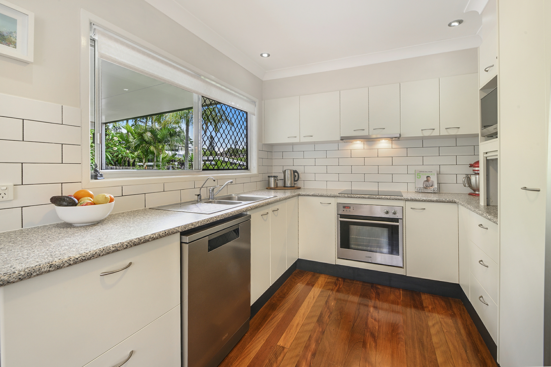 12 Lara Avenue, SOUTHPORT