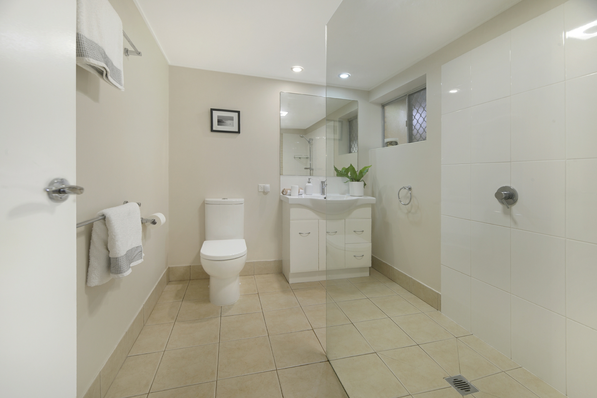 12 Lara Avenue, SOUTHPORT