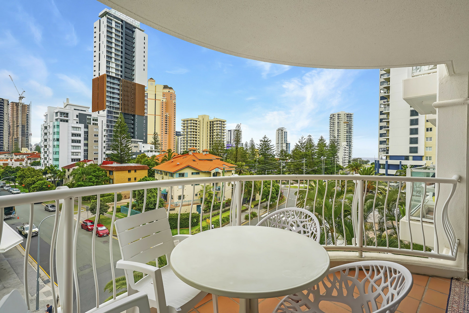 2404/24 Queensland Avenue, BROADBEACH