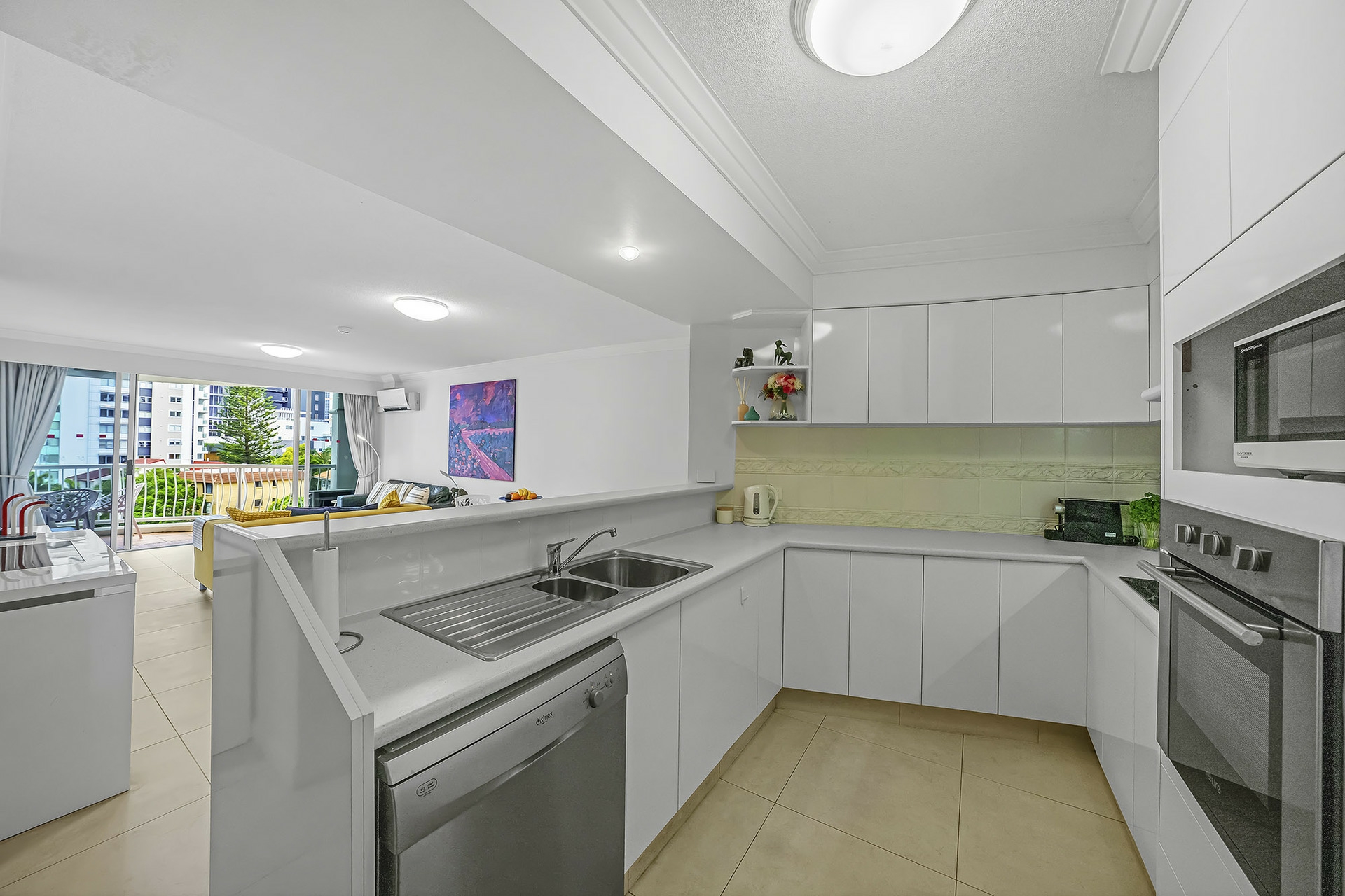 2404/24 Queensland Avenue, BROADBEACH