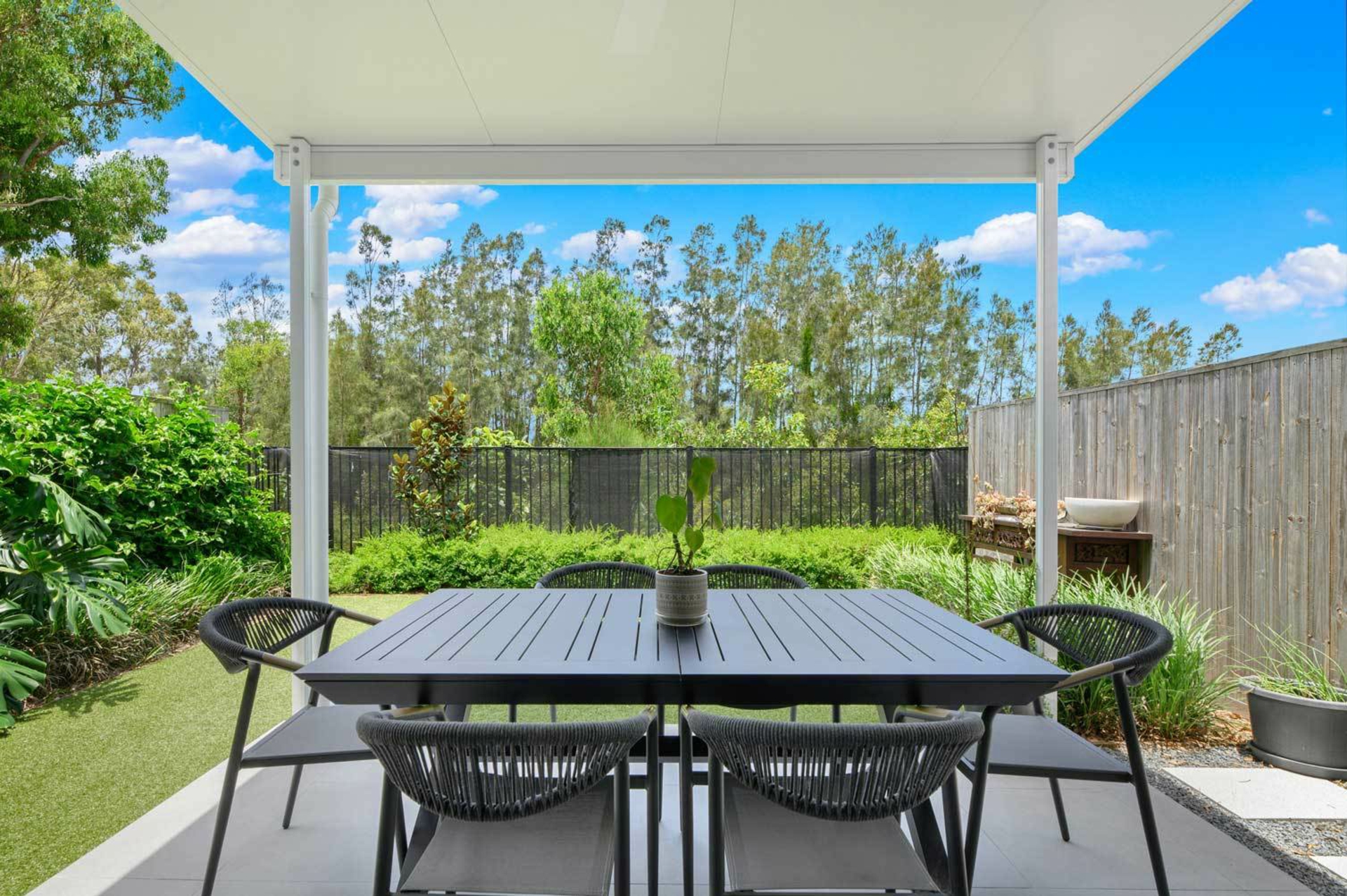 22/8 Ben Dalley Drive, HELENSVALE