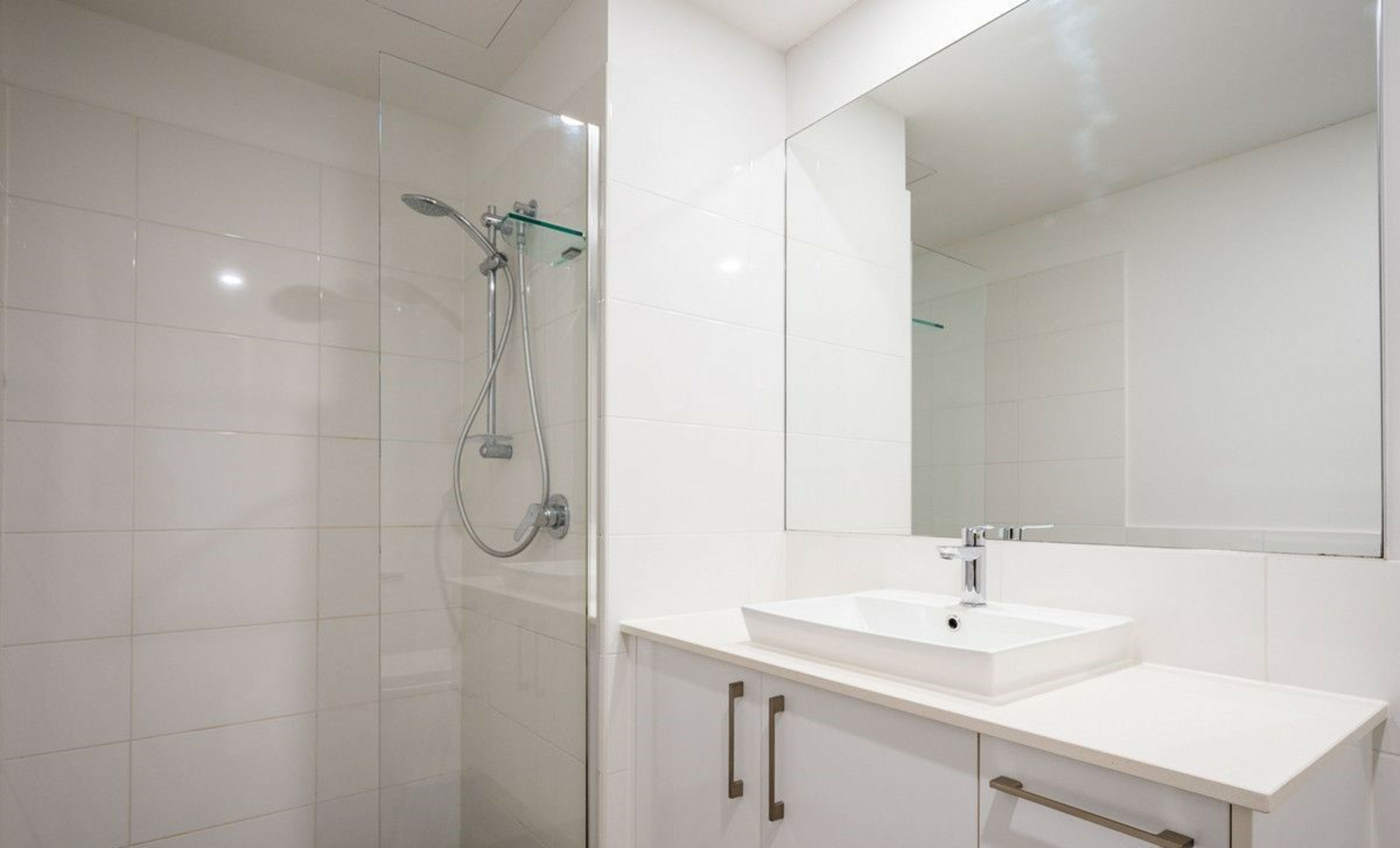 1201/6-8 Waterford Court, BUNDALL