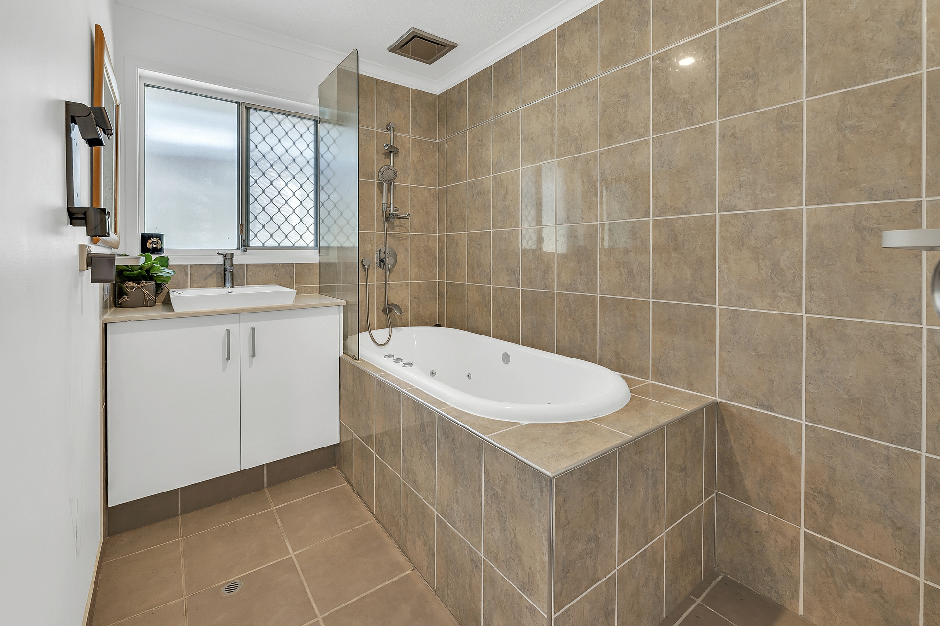 6 Sara Street, ASHMORE