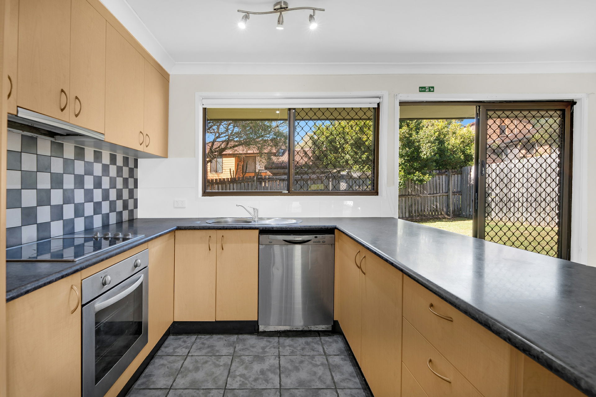 3/10 Sara Street, ASHMORE