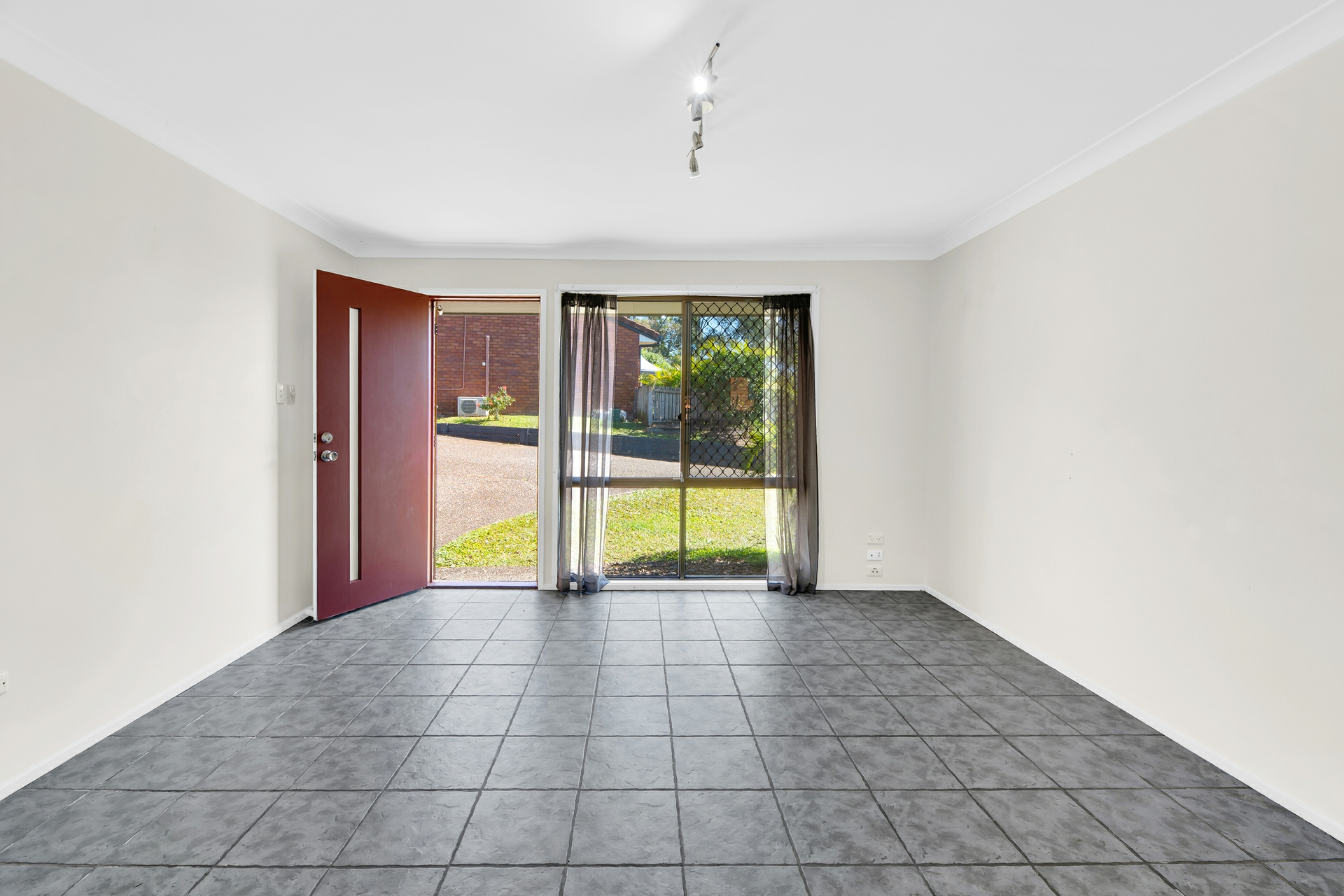 3/10 Sara Street, ASHMORE