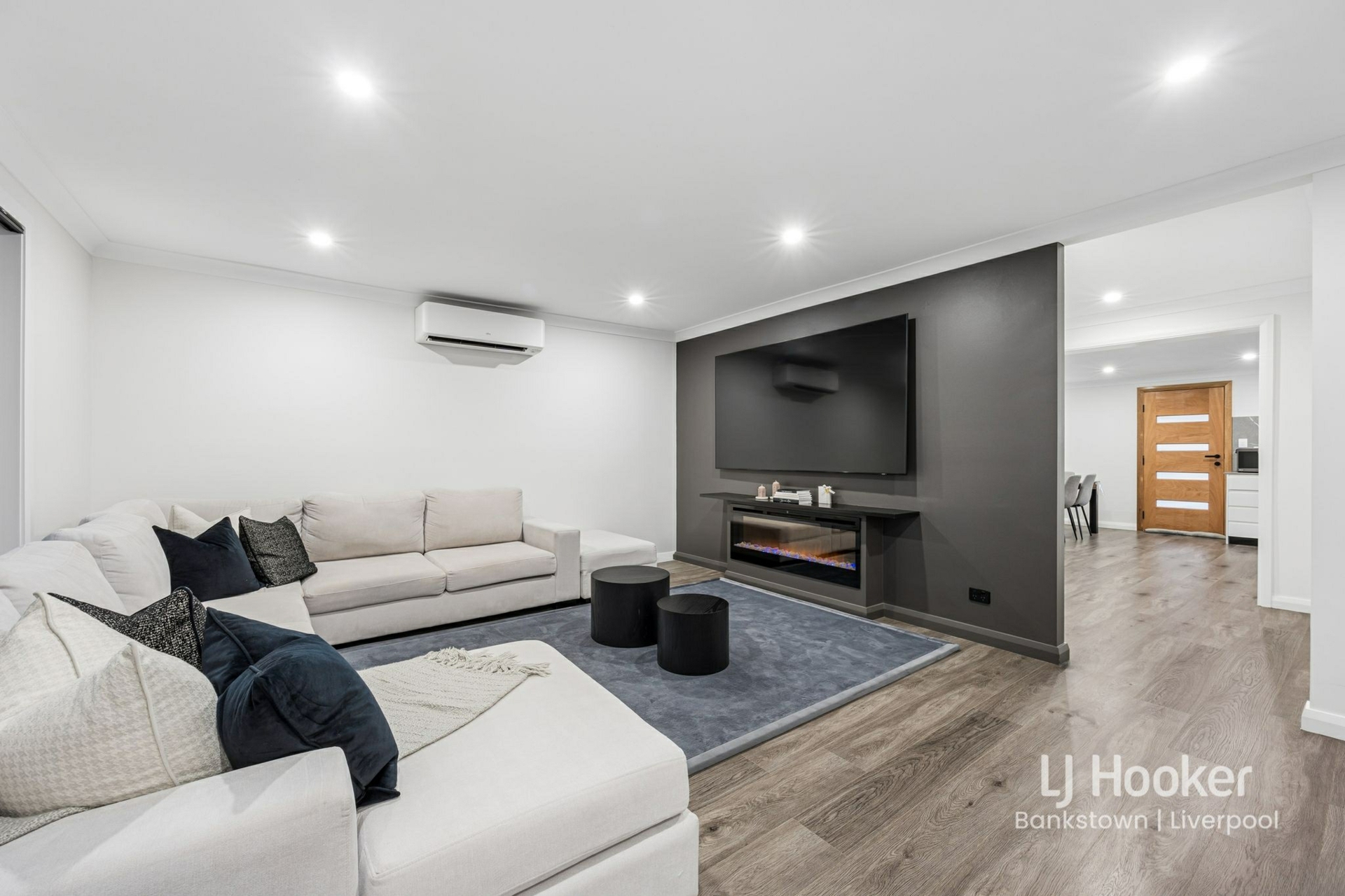 9 Ives Avenue — photo 4 of 23