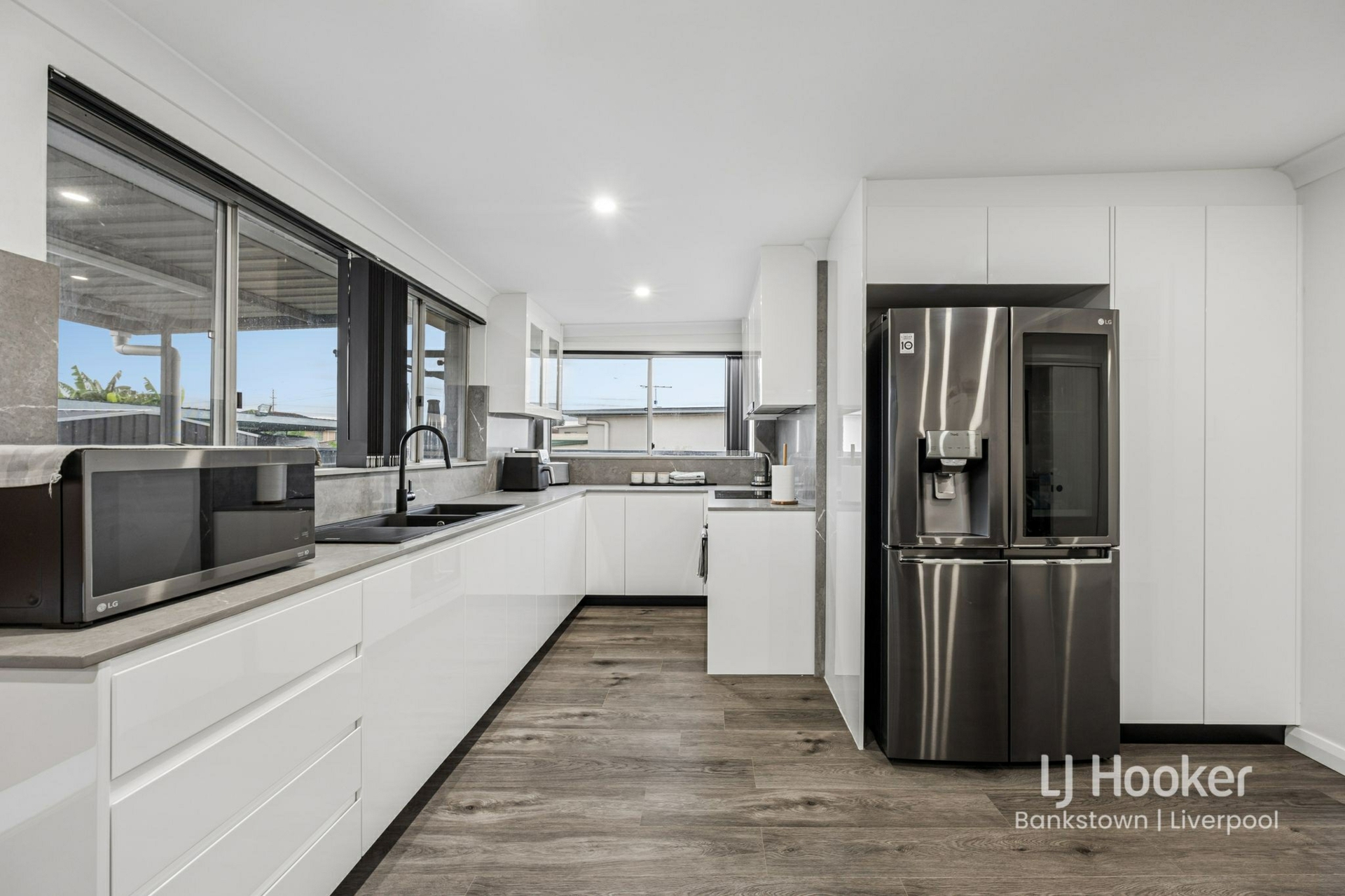 9 Ives Avenue — photo 8 of 23