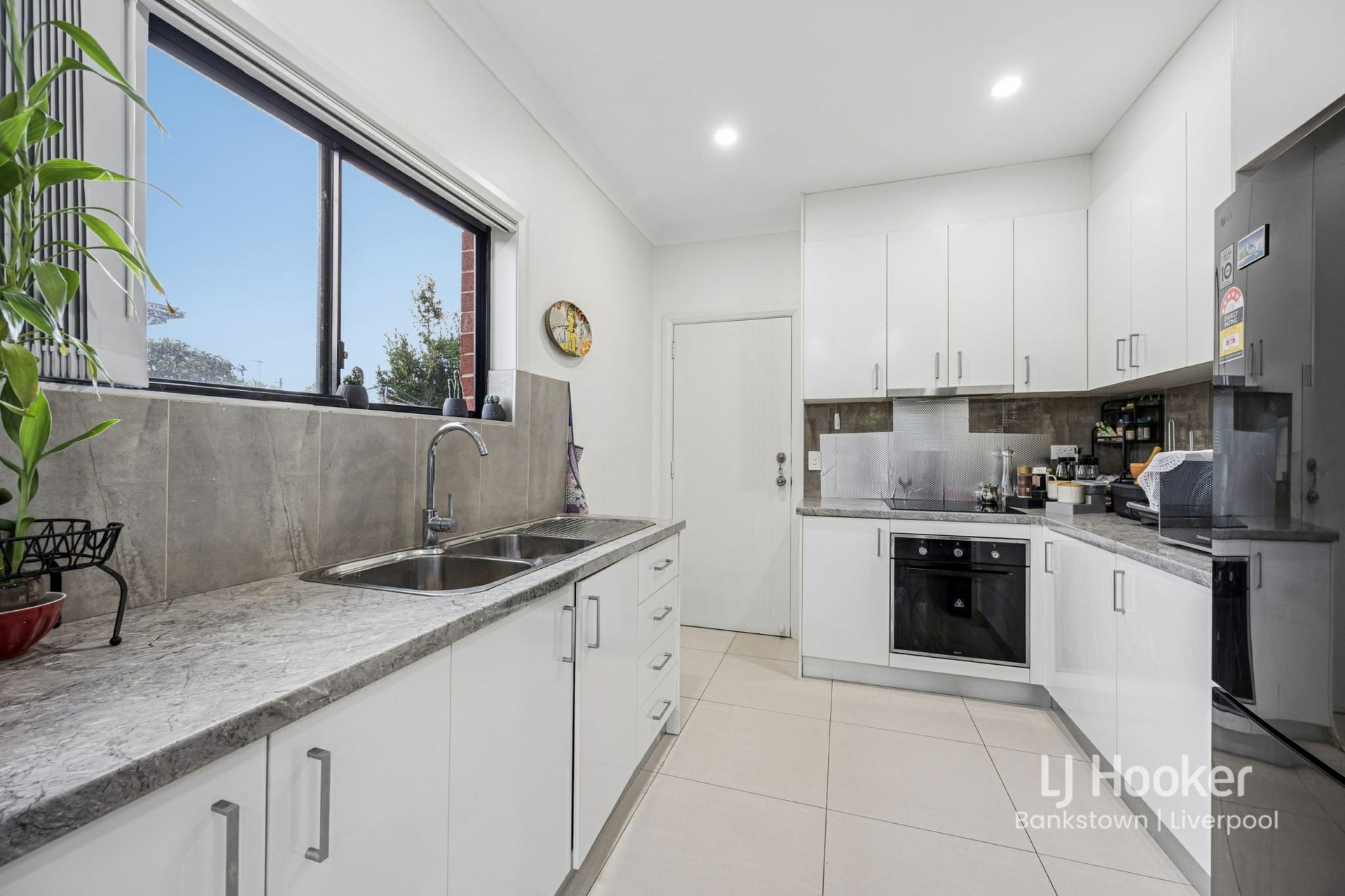 9 Ives Avenue — photo 19 of 23