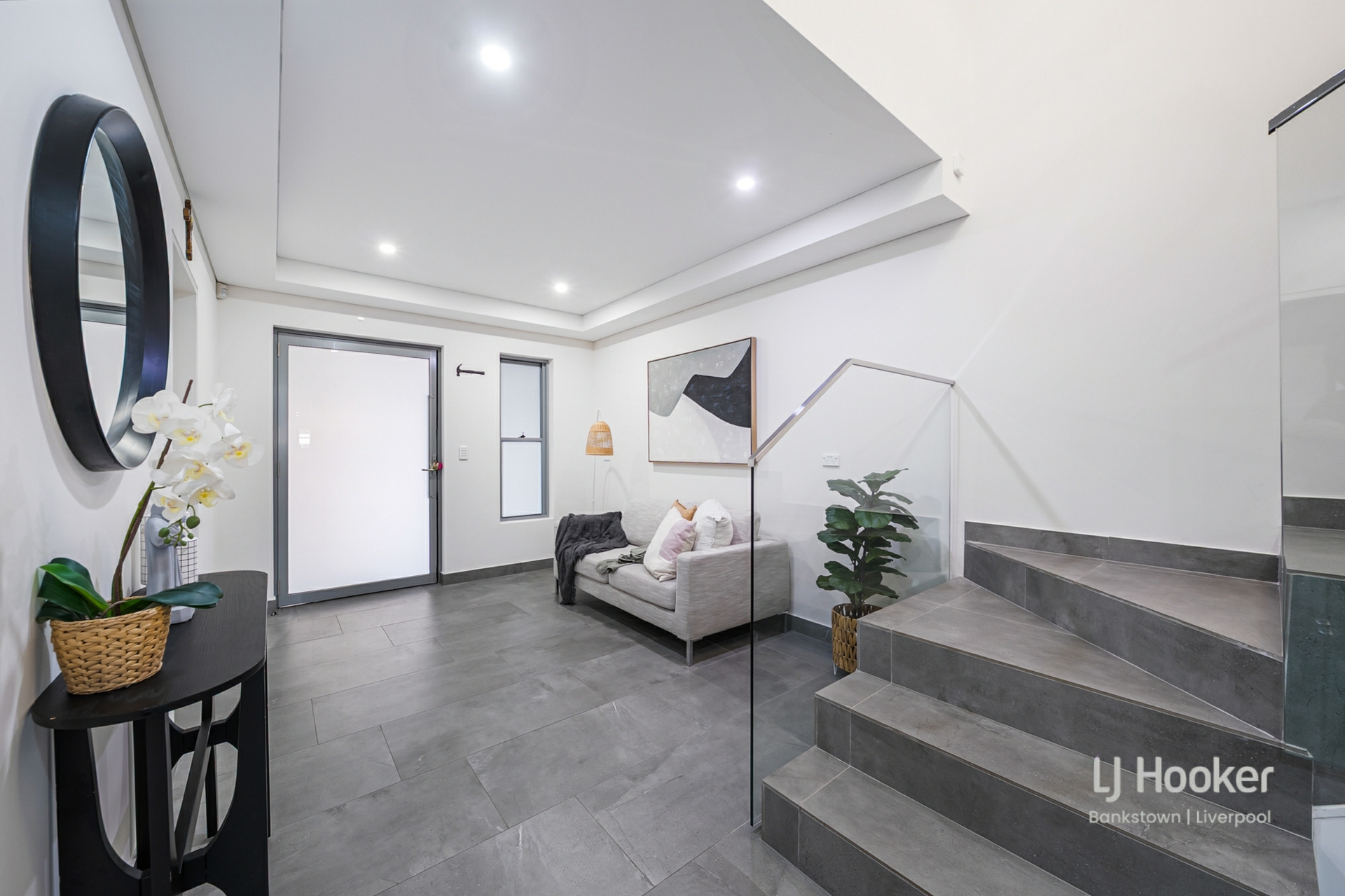 75a Albert Street — photo 4 of 11
