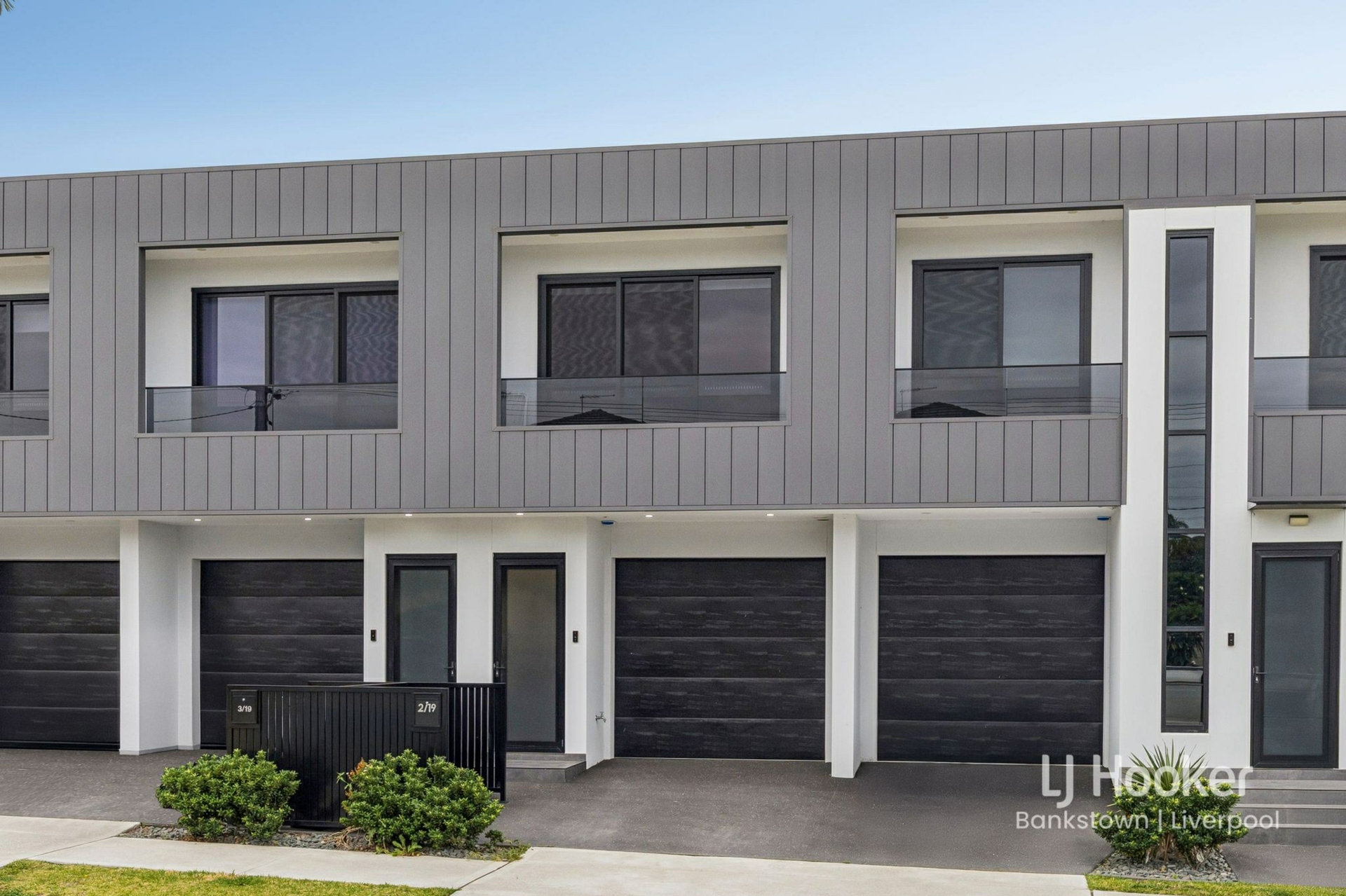 2/19 Thompson Avenue — photo 15 of 17
