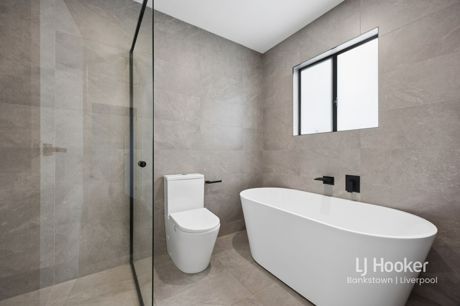 7/9-11 Elouera Crescent — photo 12 of 19