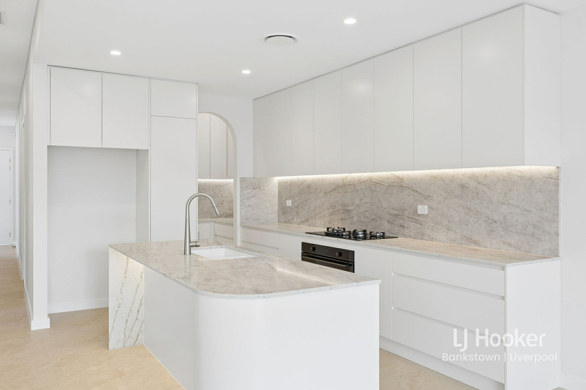 82C Longstaff Avenue — photo 2 of 26